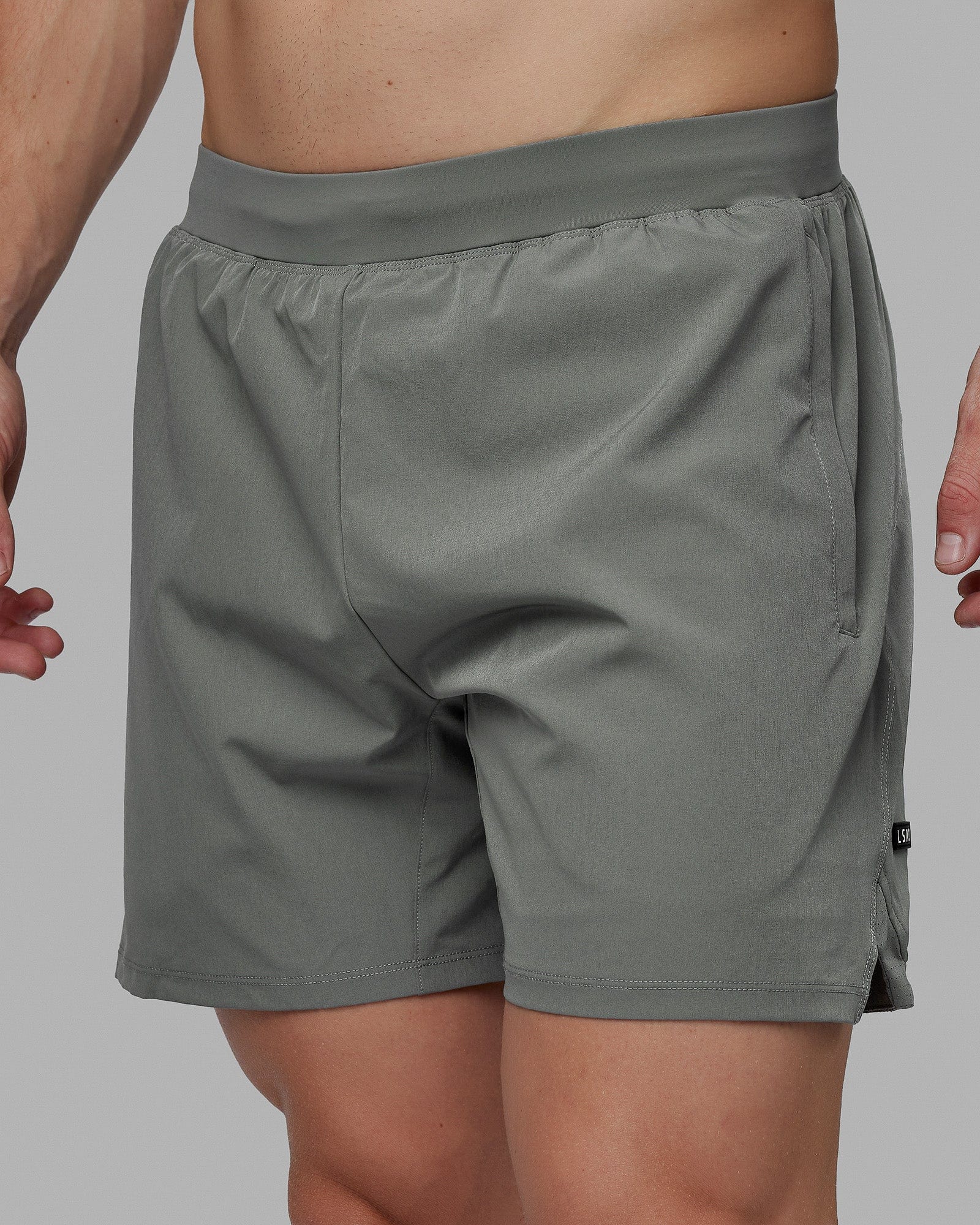 Challenger 6" Performance Short - Graphite