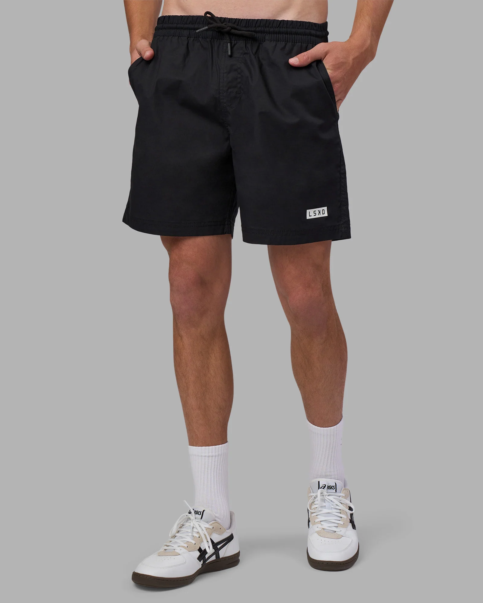 Daily 7" Short - Black-White