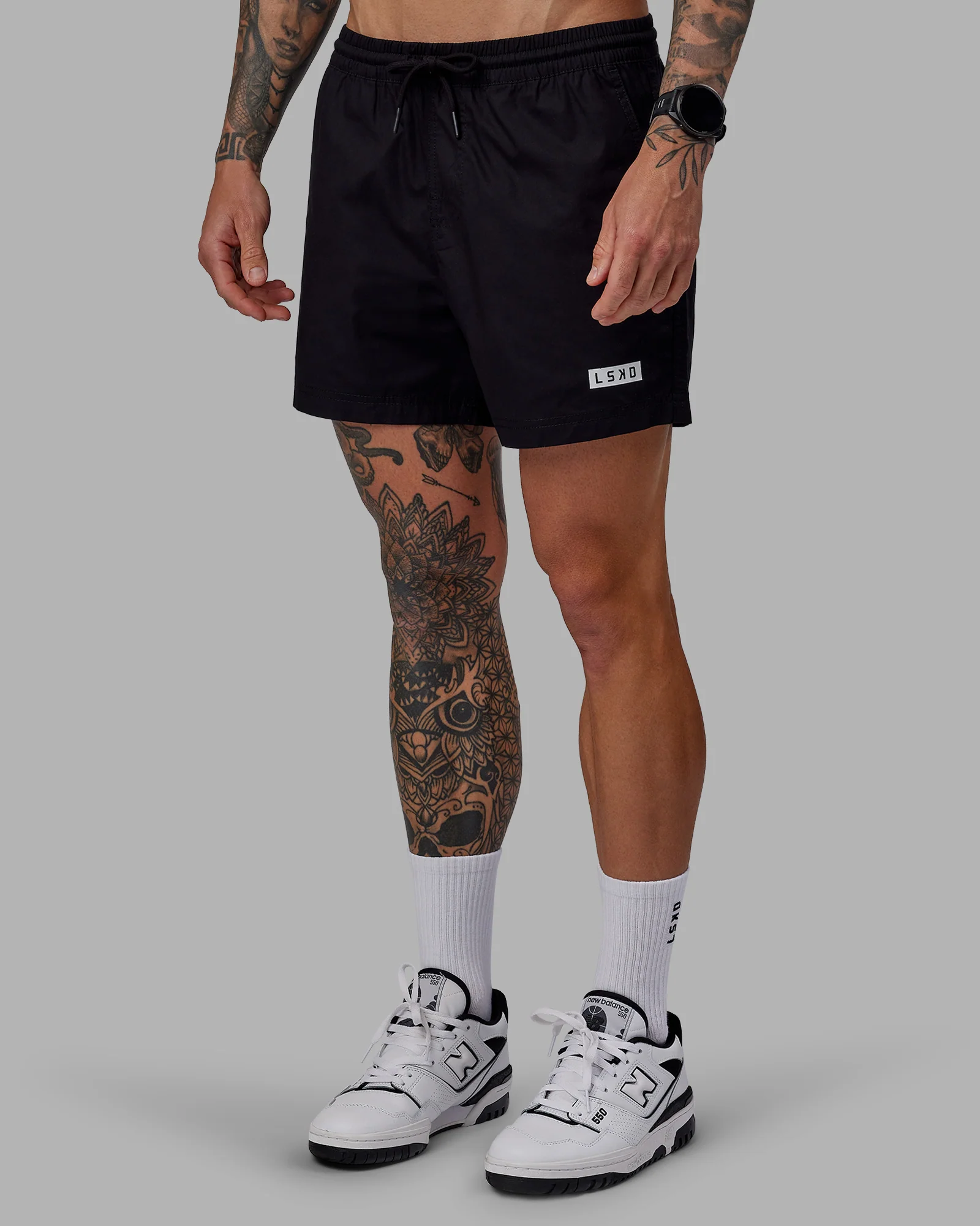 Daily 5" Short - Black-White