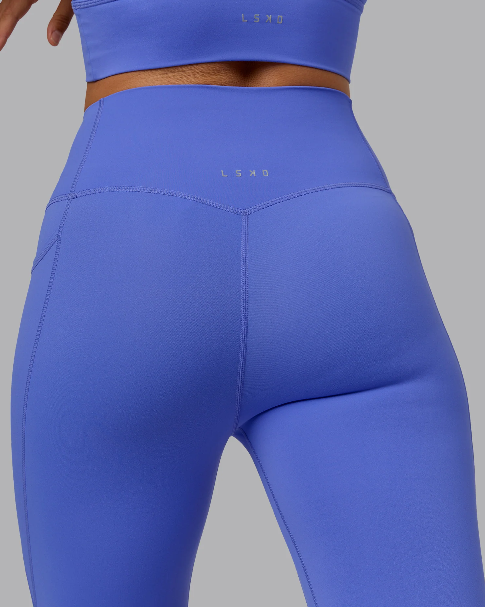 Elixir Ultra High-Rise 3/4 Legging Pockets - Baja Blue 8 Elixir Ultra High-Rise 3/4 Legging Pockets - Baja Blue