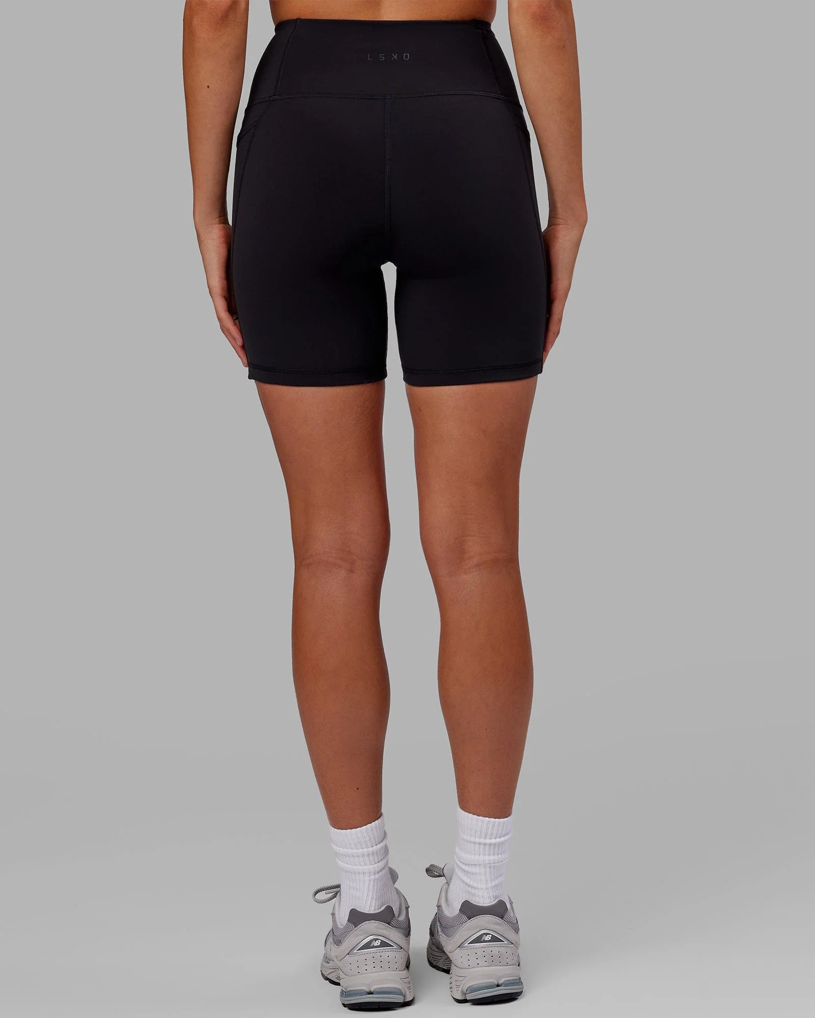 Flux Ultra High-Rise 6" Short Pockets - Black