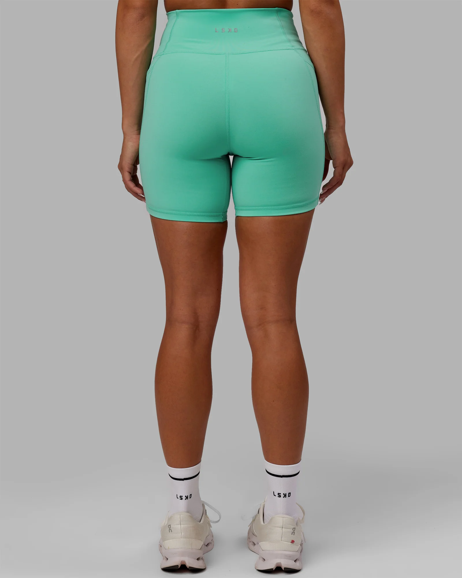 Fusion Ultra High-Rise 6" Short Pockets - Aquatic Awe