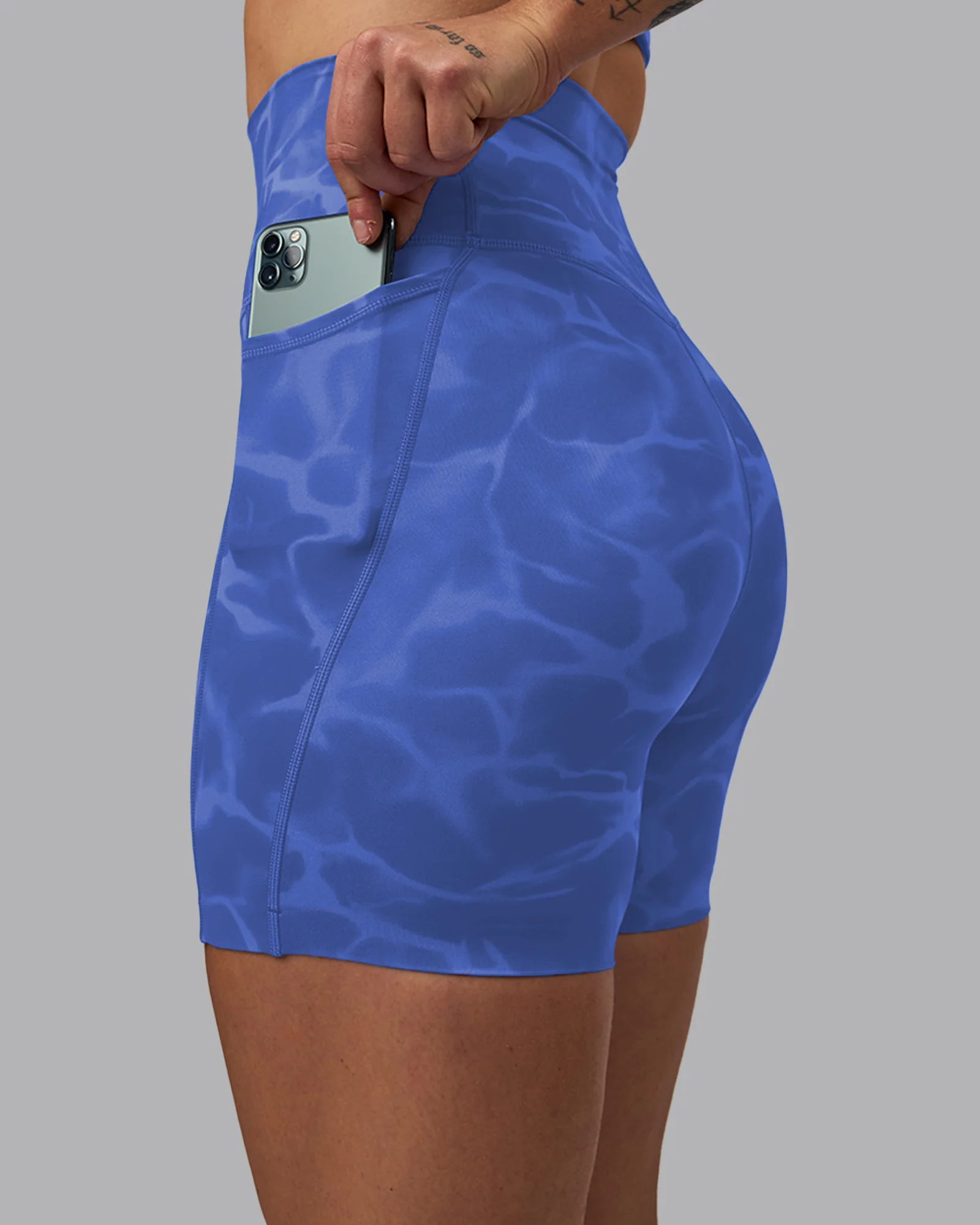 Elixir Ultra High-Rise 6" Short Pockets - Tranquil-Power Cobalt