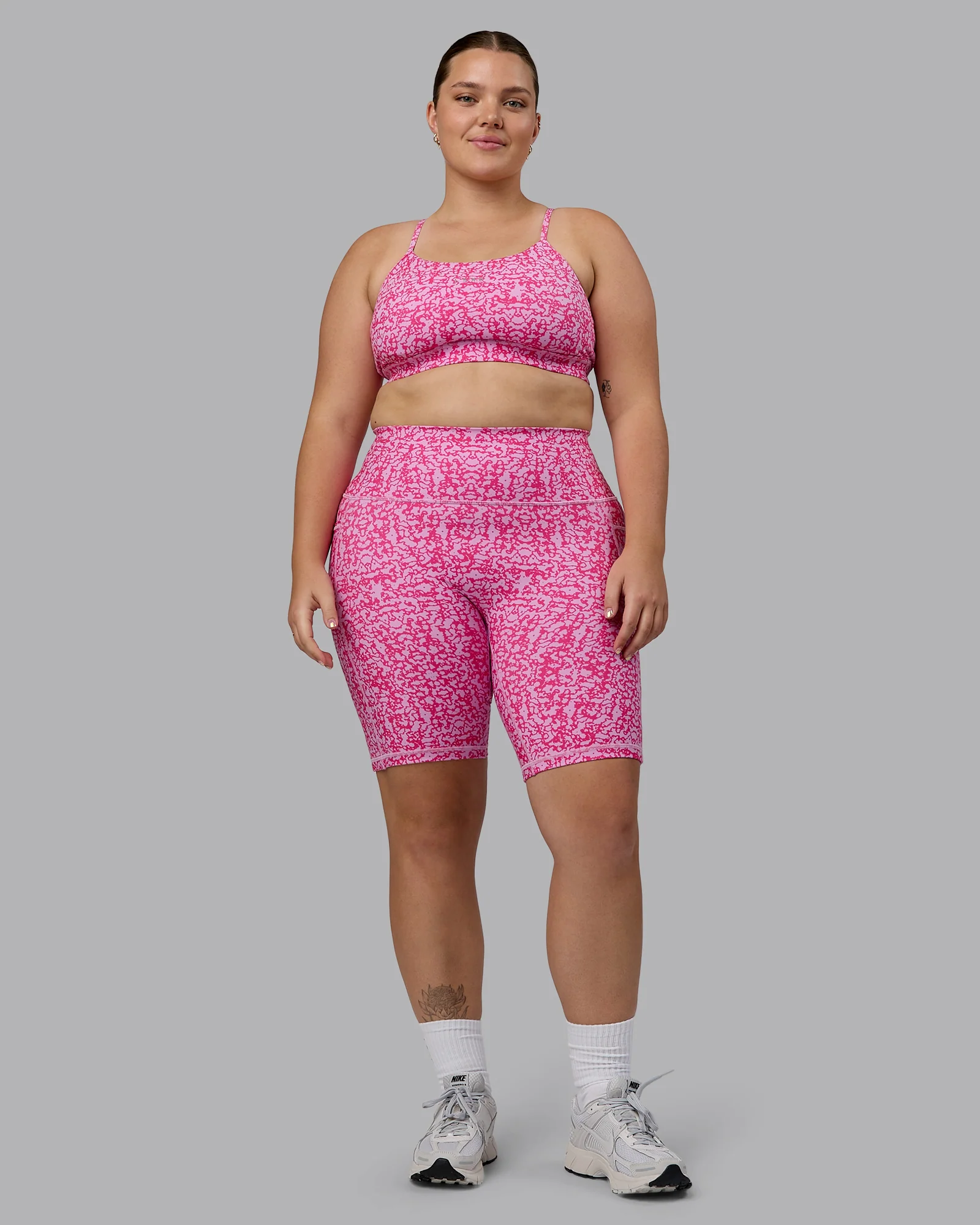 Fusion Ultra High-Rise 9" Short Pockets - Patina-Ultra Pink