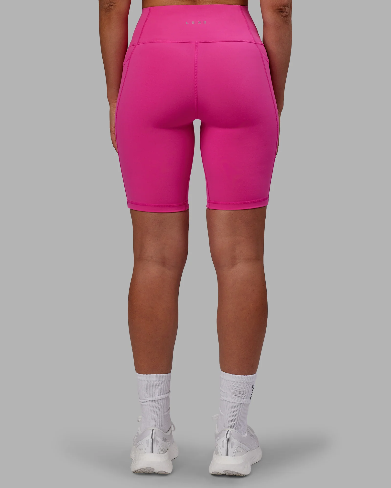 Fusion Ultra High-Rise 9" Short Pockets - Fuchsia Pink 3 Fusion Ultra High-Rise 9" Short Pockets - Fuchsia Pink
