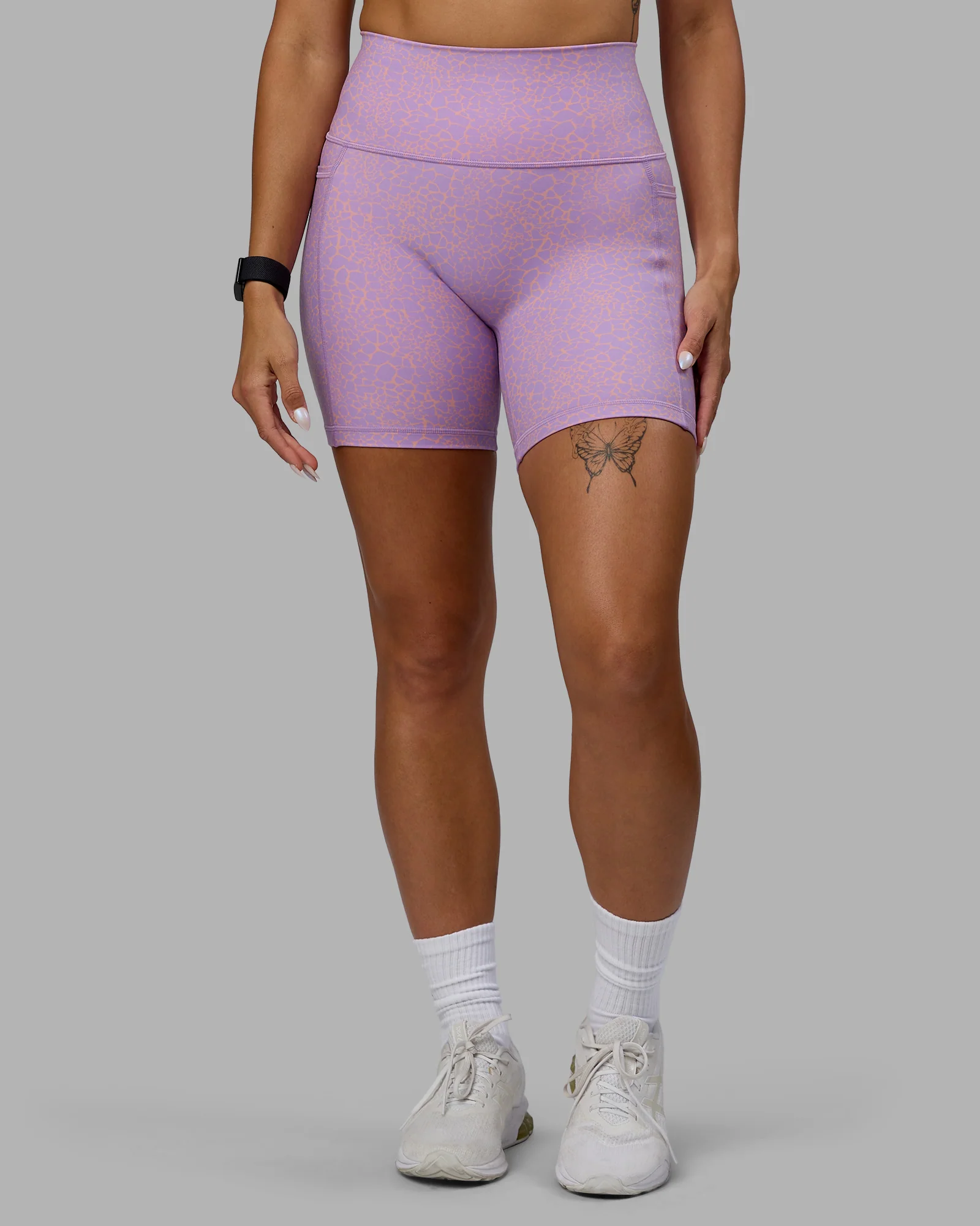 Fusion Ultra High-Rise 6" Short Pockets - Pale Lilac Vitality Print