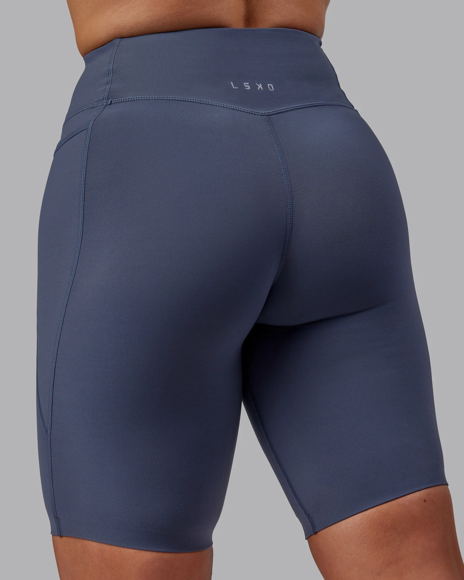 Elixir Ultra High-Rise 9" Short Pockets - Turbulence 7 Elixir Ultra High-Rise 9" Short Pockets - Turbulence