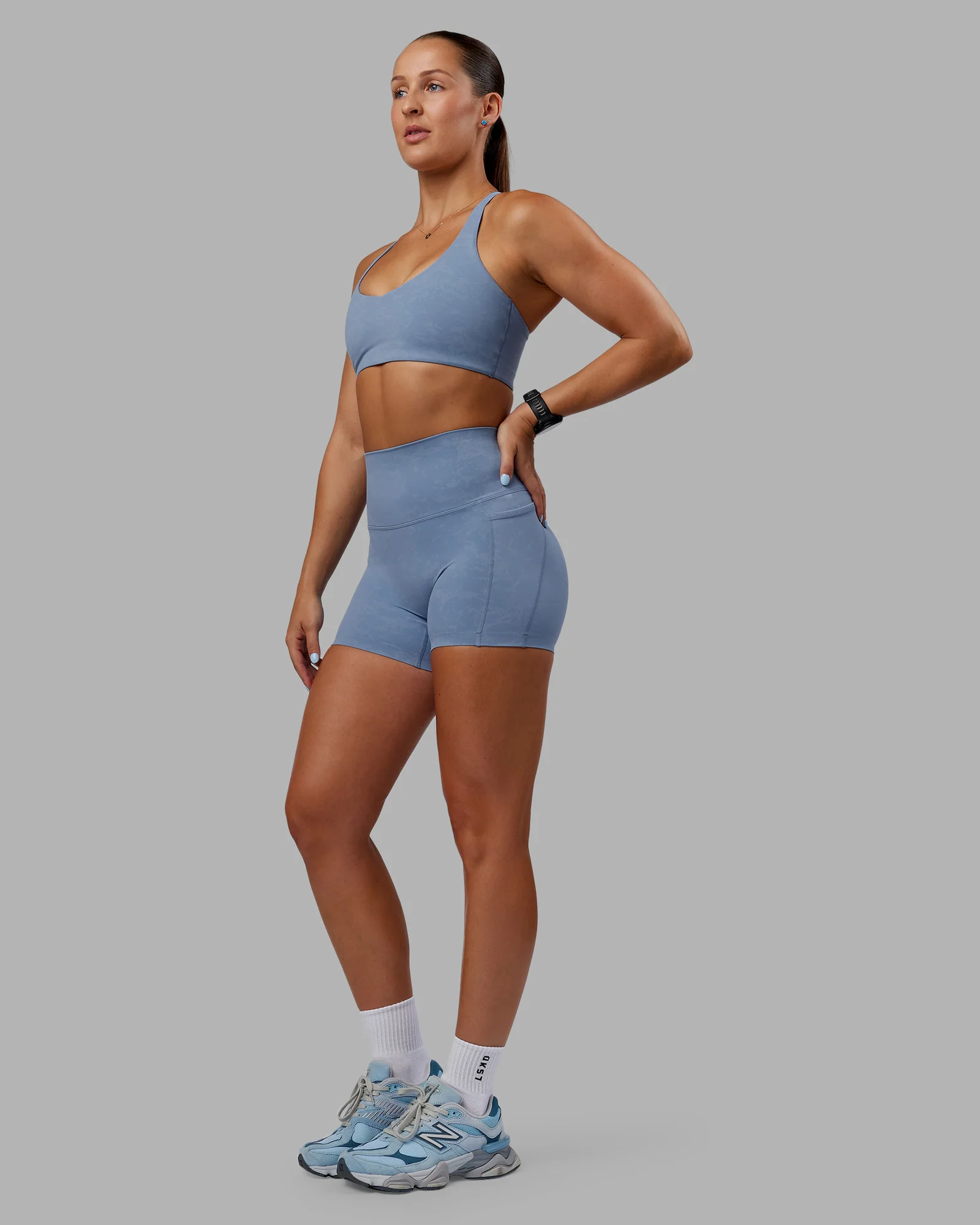 Abs Elixir Ultra High-Rise 4" Short Pockets - Infinity Mirage