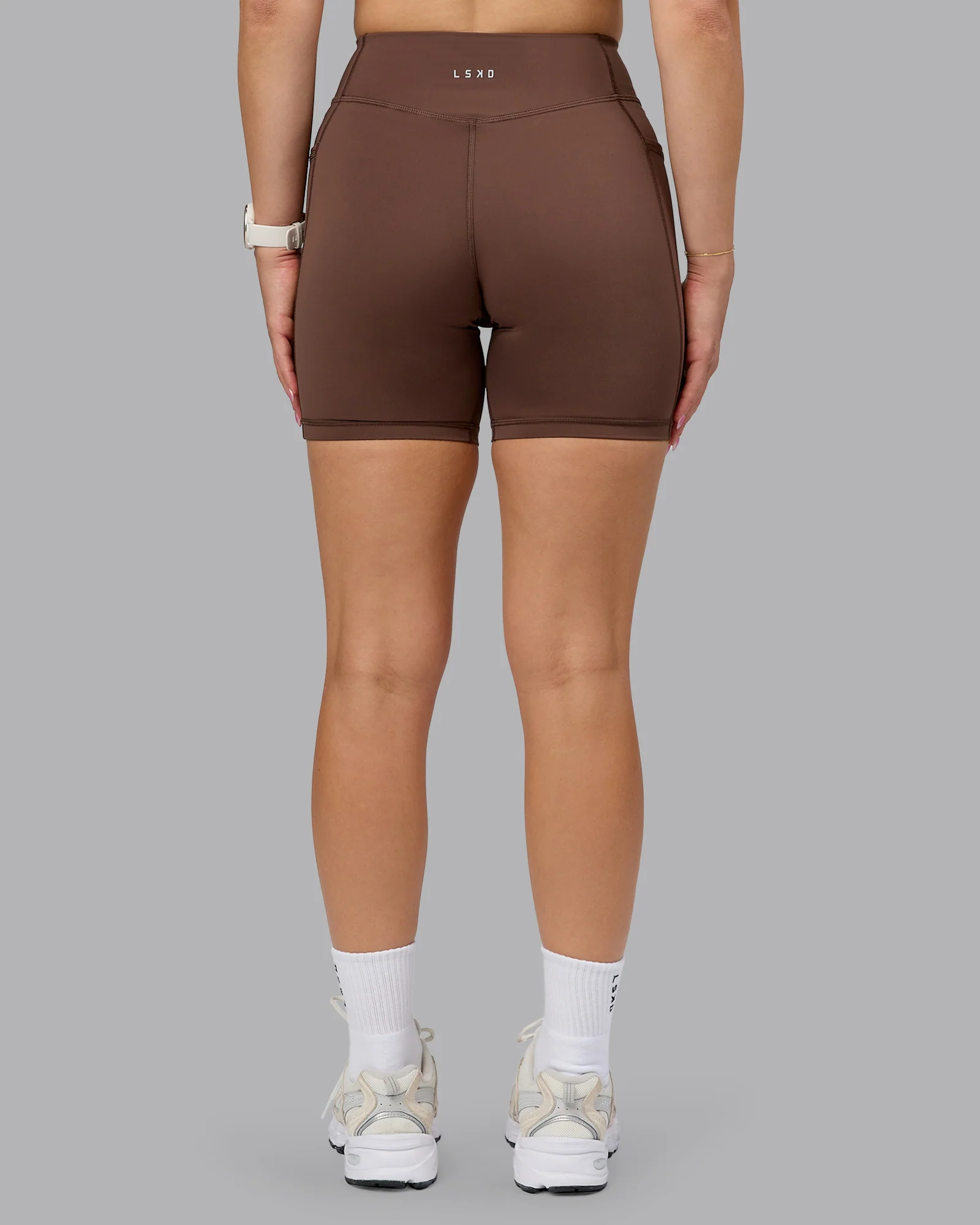 Elite High-Rise 6" Short Pockets - Chocolate Martini