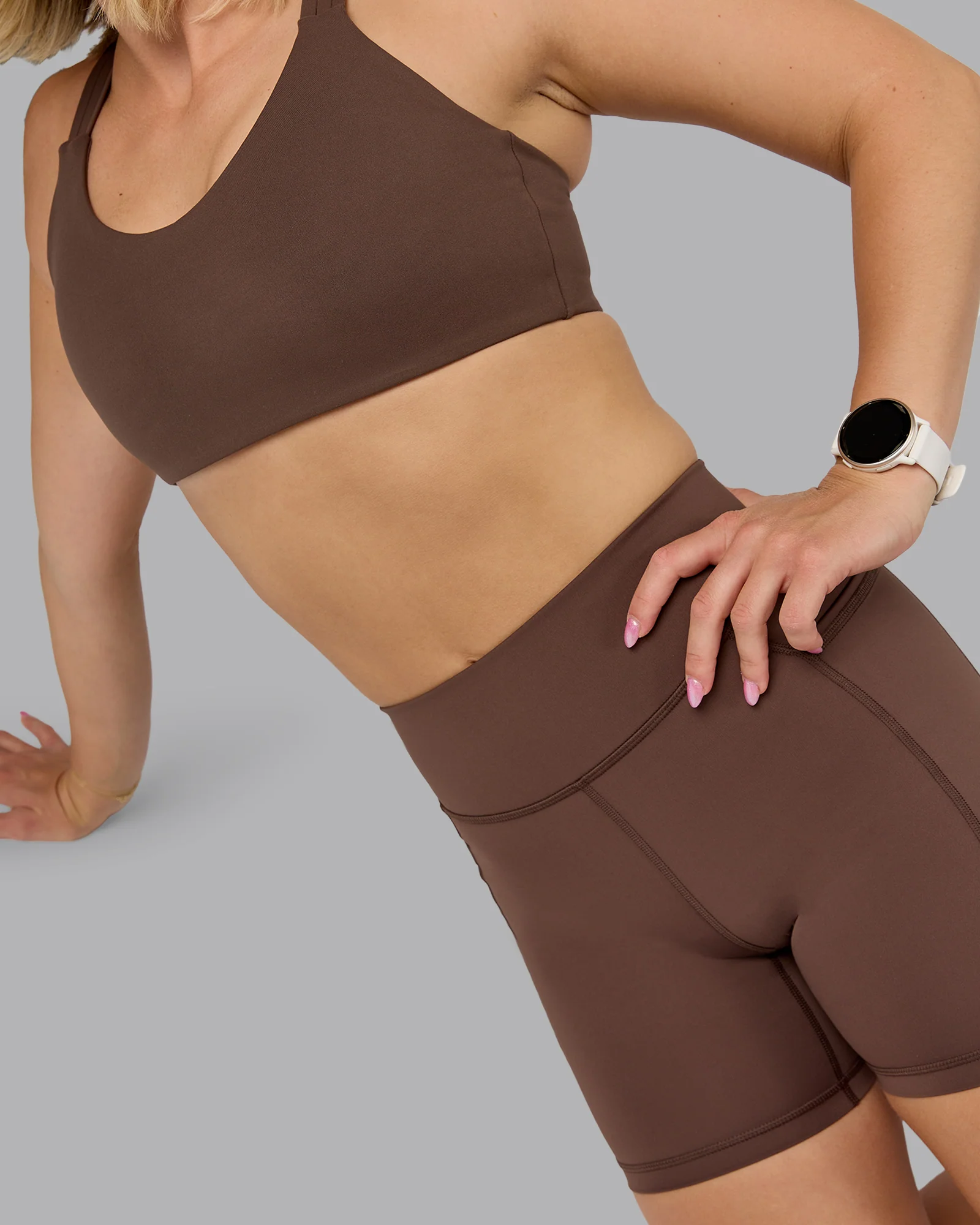 Elite High-Rise 6" Short Pockets - Chocolate Martini