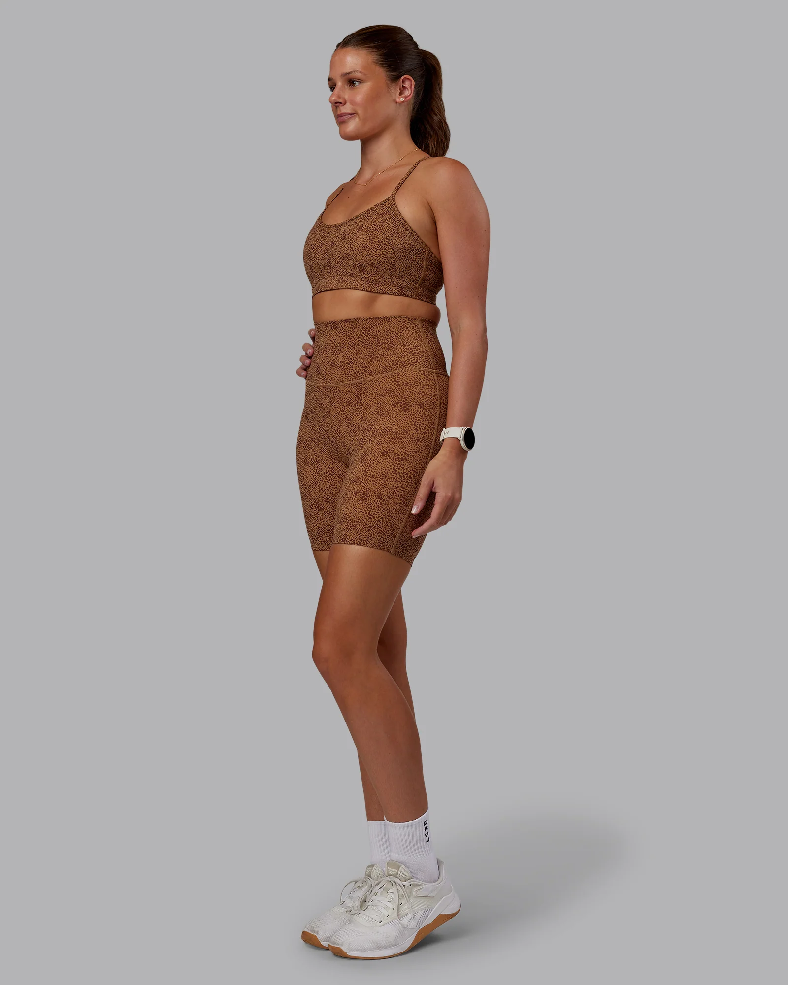 Elixir Ultra High-Rise 6" Short - Caramel Agile Print
