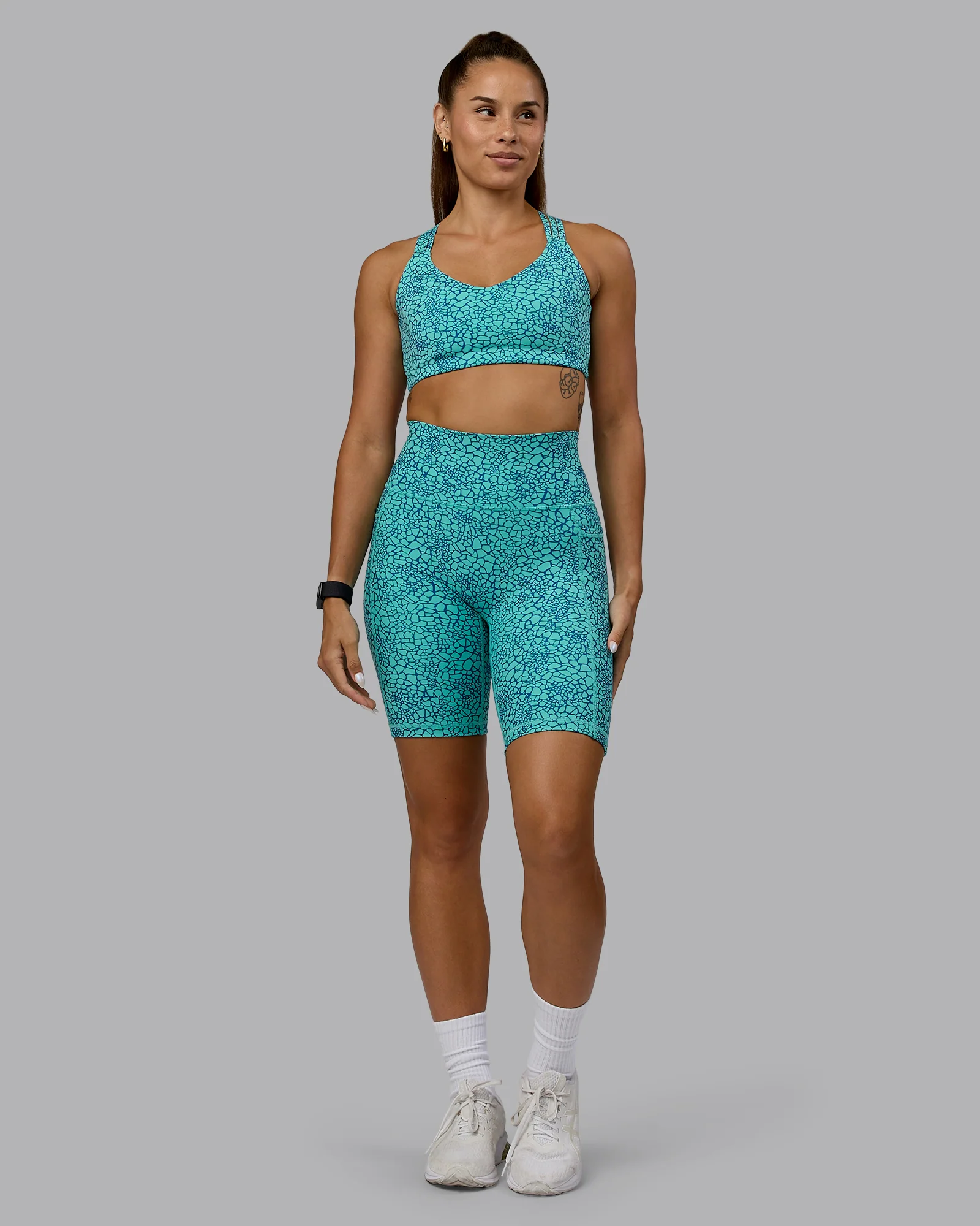 Fusion Ultra High-Rise 9" Short Pockets - Aquatic Awe Vitality Print 1 Fusion Ultra High-Rise 9" Short Pockets - Aquatic Awe Vitality Print