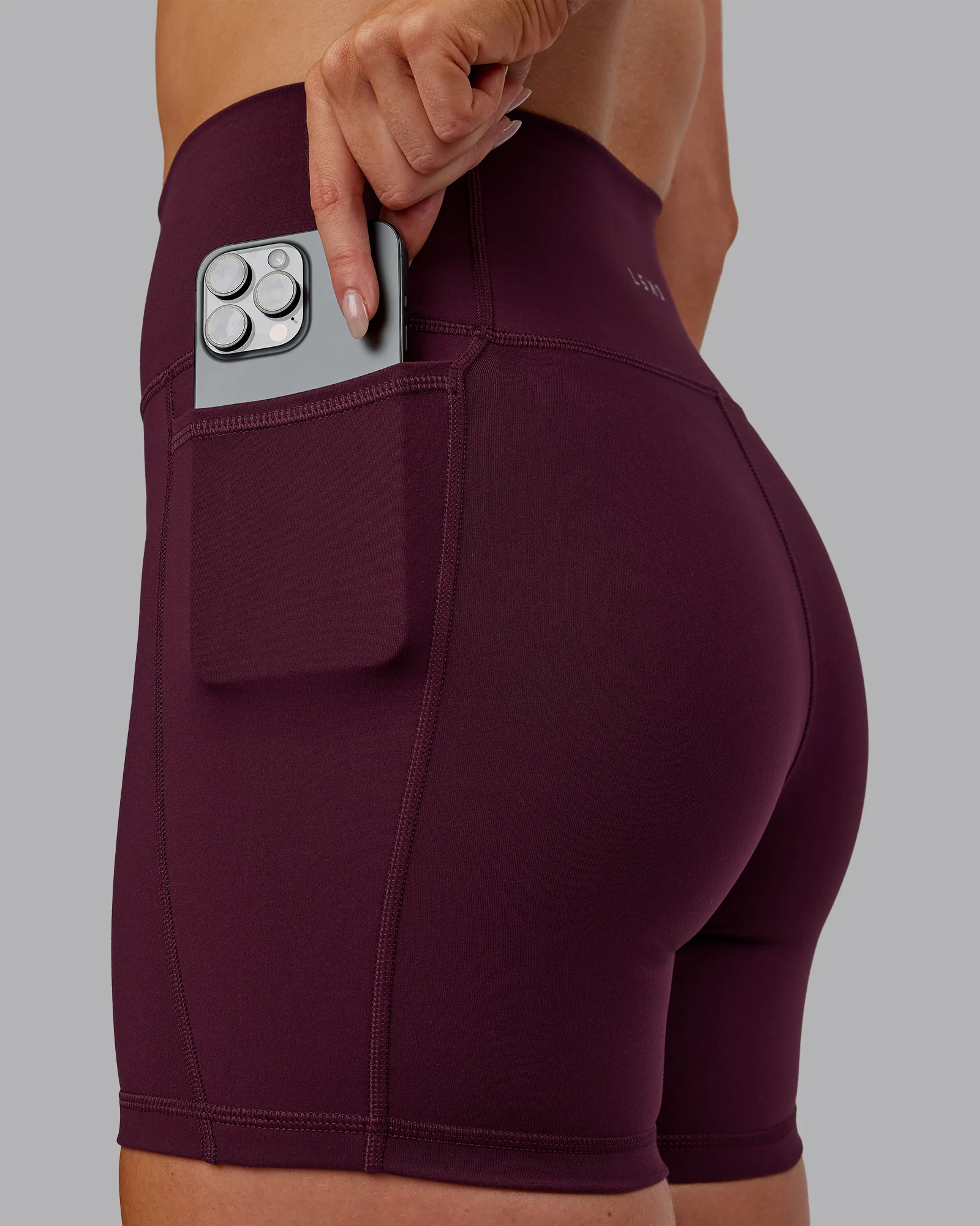 Fusion Ultra High-Rise 6" Short Pockets - Cherry Lacquer