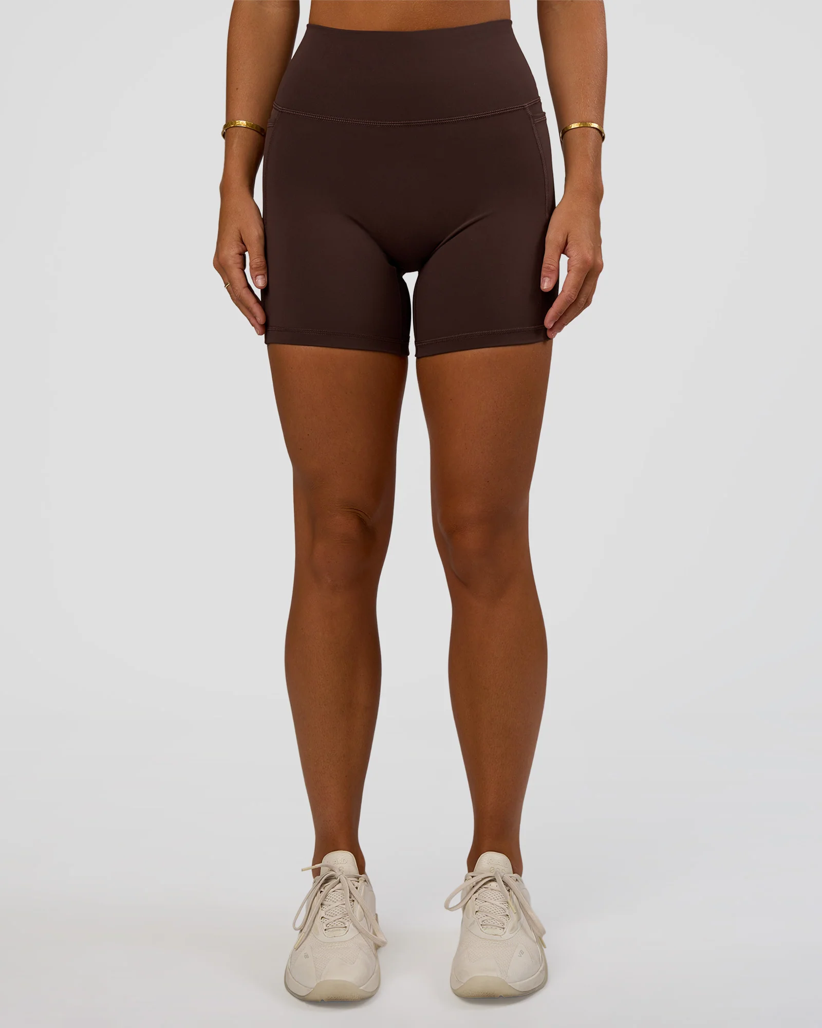 Fusion V-Contour Ultra High-Rise 6" Short Pockets - Hot Chocolate 2 Fusion V-Contour Ultra High-Rise 6" Short Pockets - Hot Chocolate
