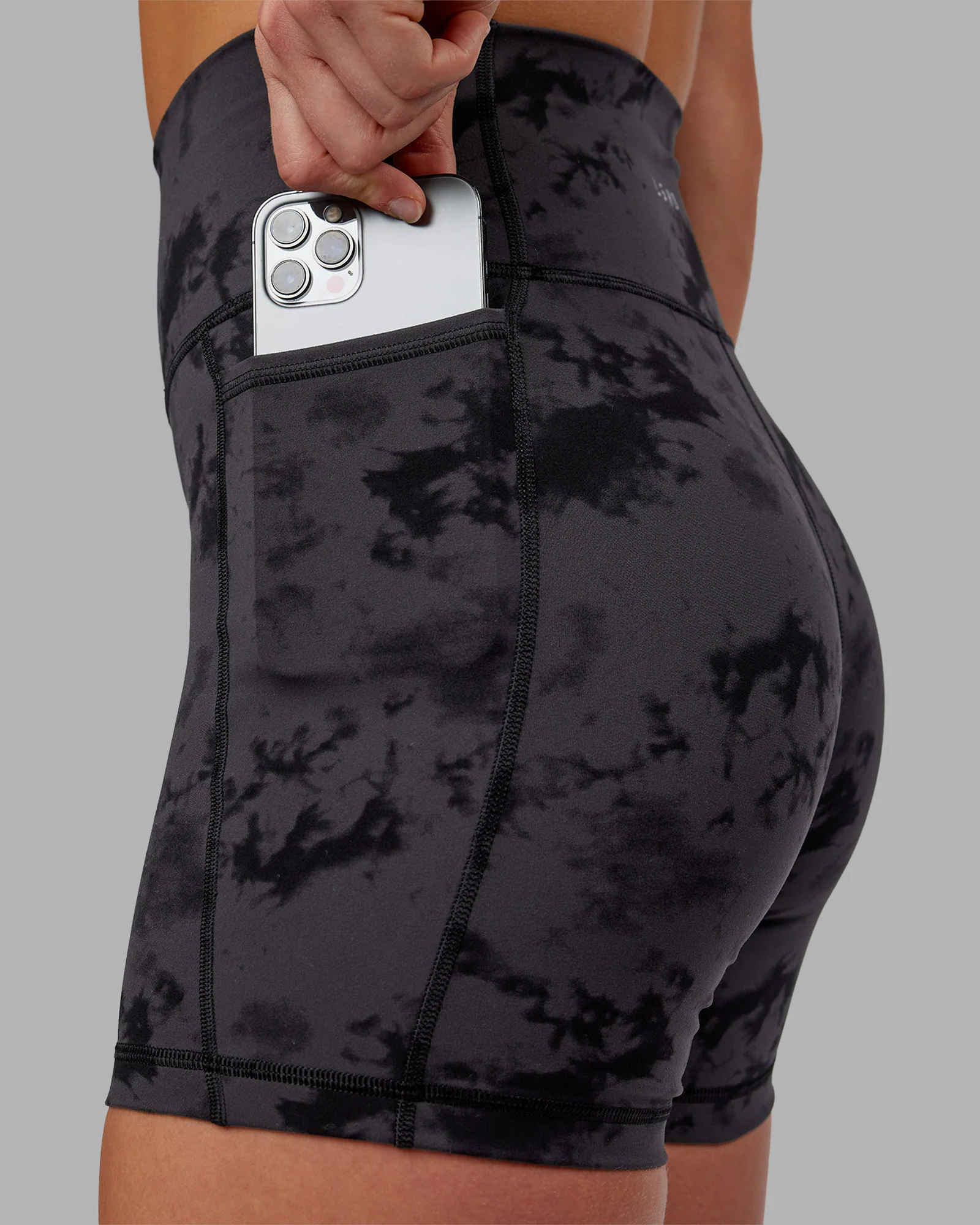 Fusion Ultra High-Rise 6" Short Pockets - Black Tie Dye 3 Fusion Ultra High-Rise 6" Short Pockets - Black Tie Dye