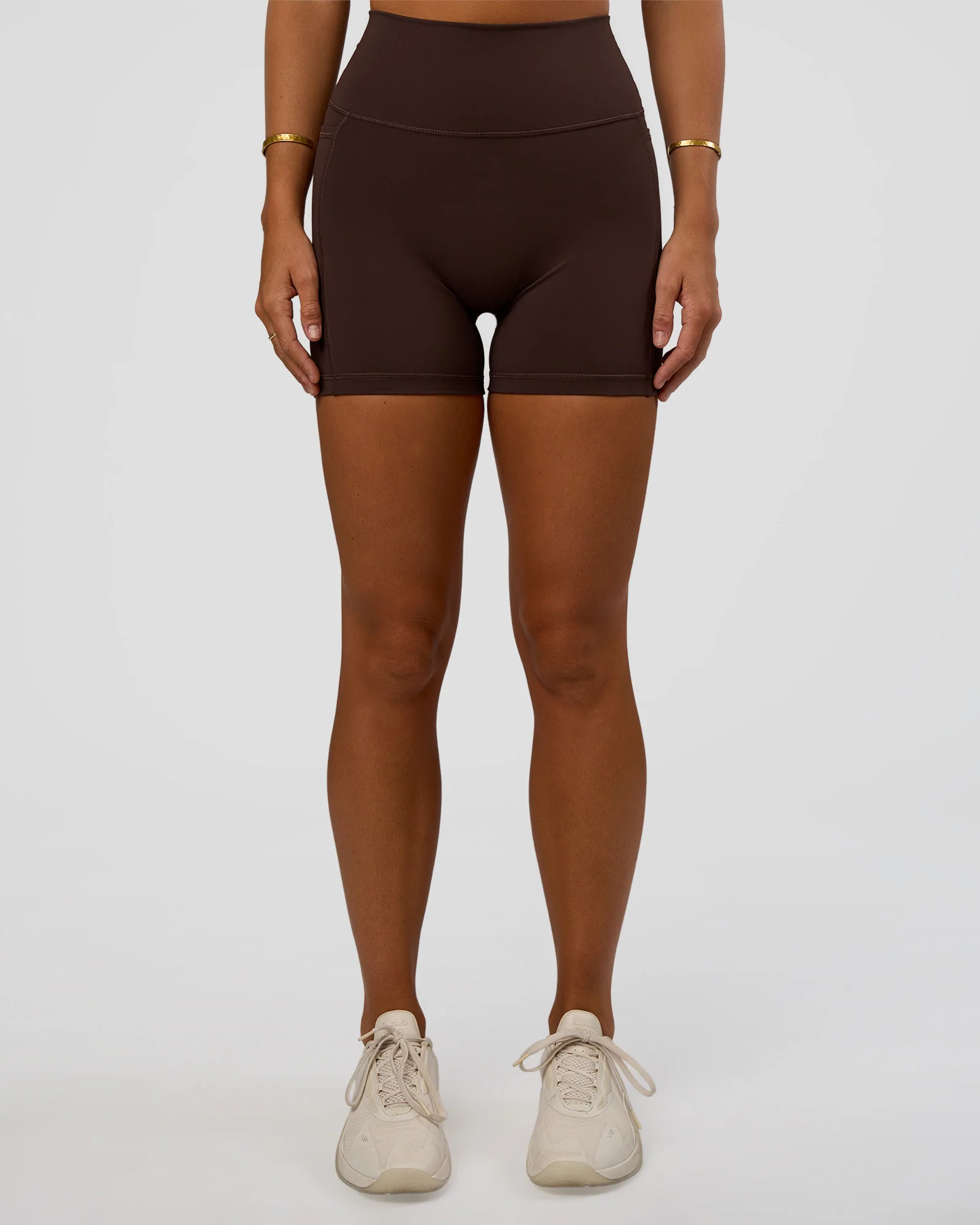Fusion V-Contour Ultra High-Rise 4” Short Pockets - Hot Chocolate 7 Fusion V-Contour Ultra High-Rise 4” Short Pockets - Hot Chocolate