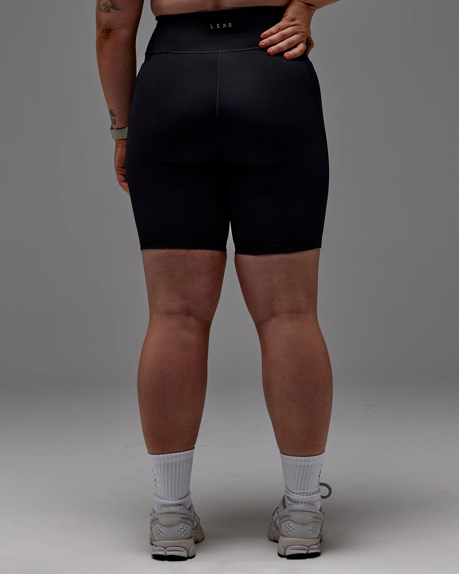Fusion Ultra High-Rise 9" Short Pockets - Black 26 Fusion Ultra High-Rise 9" Short Pockets - Black