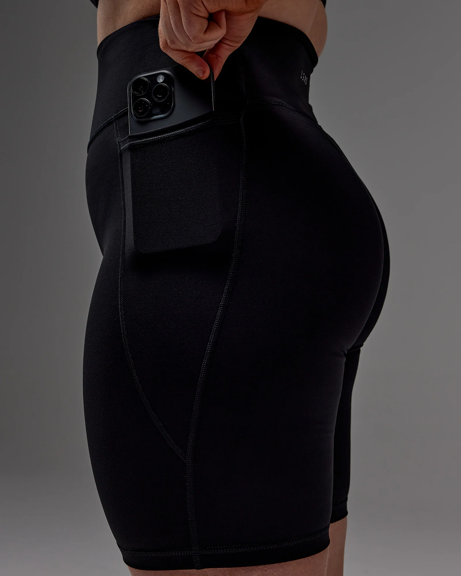 Fusion Ultra High-Rise 9" Short Pockets - Black 27 Fusion Ultra High-Rise 9" Short Pockets - Black