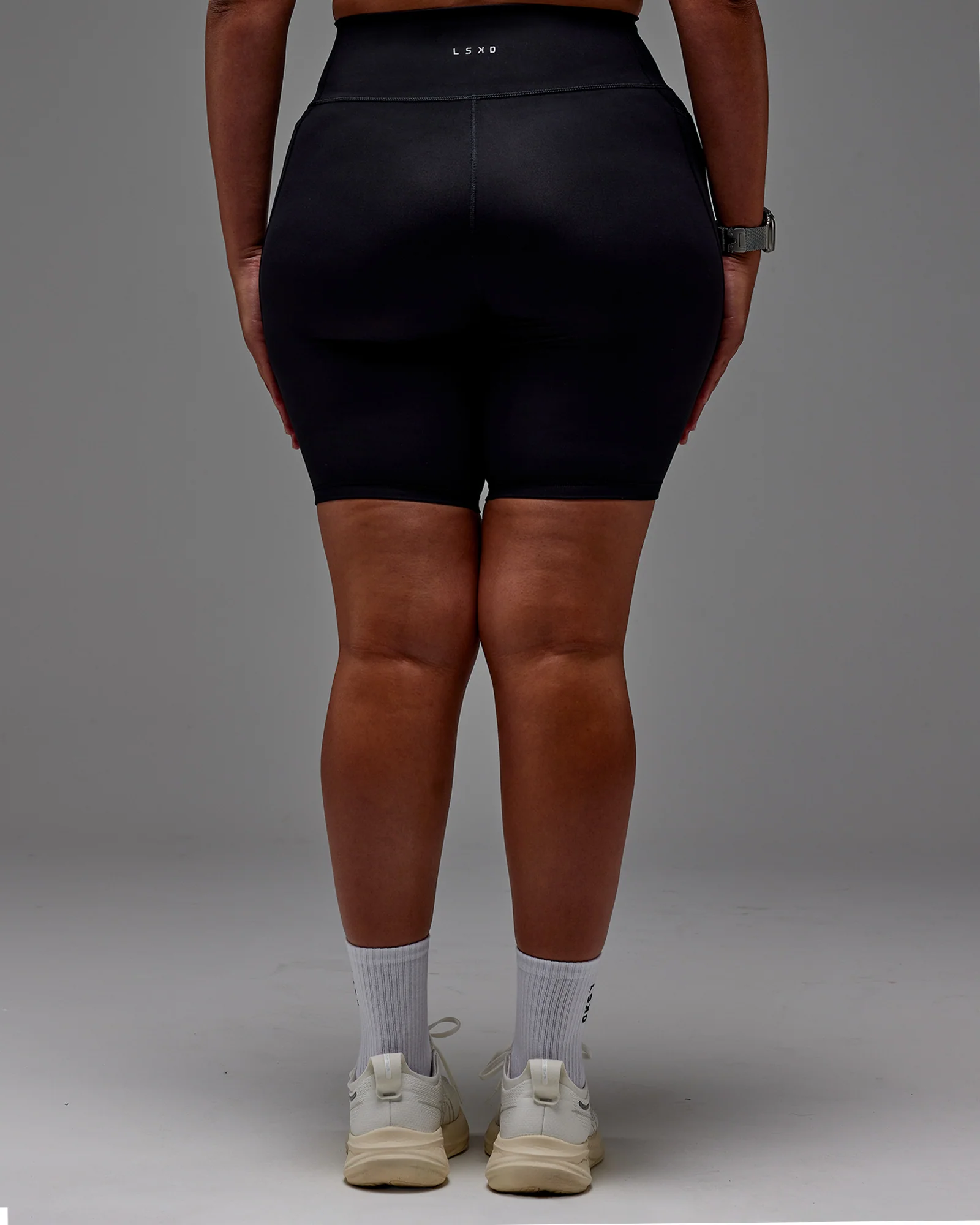 Fusion Ultra High-Rise 9" Short Pockets - Black 34 Fusion Ultra High-Rise 9" Short Pockets - Black