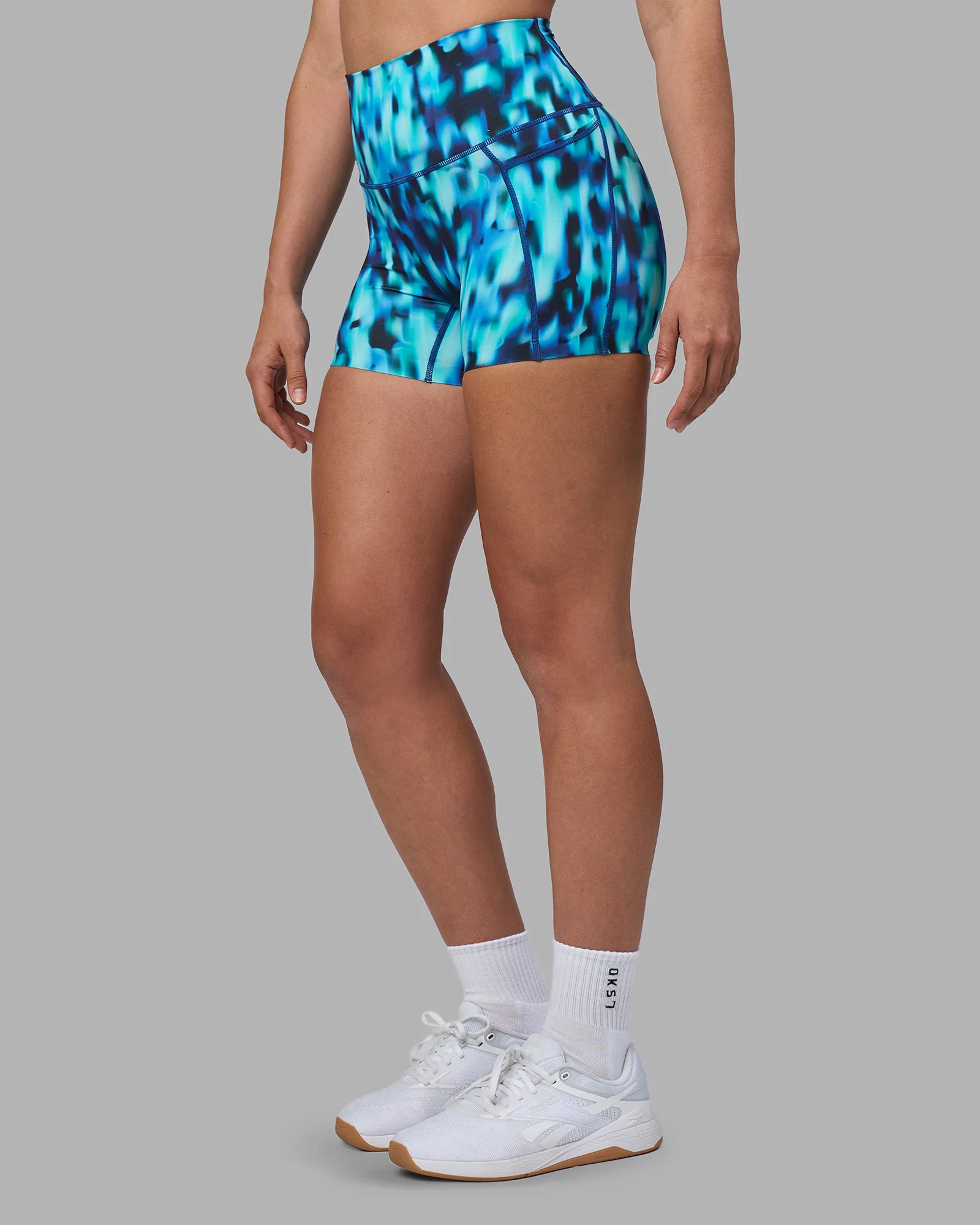 Elixir Ultra High-Rise 4" Short Pockets - Luminous 10 Elixir Ultra High-Rise 4" Short Pockets - Luminous