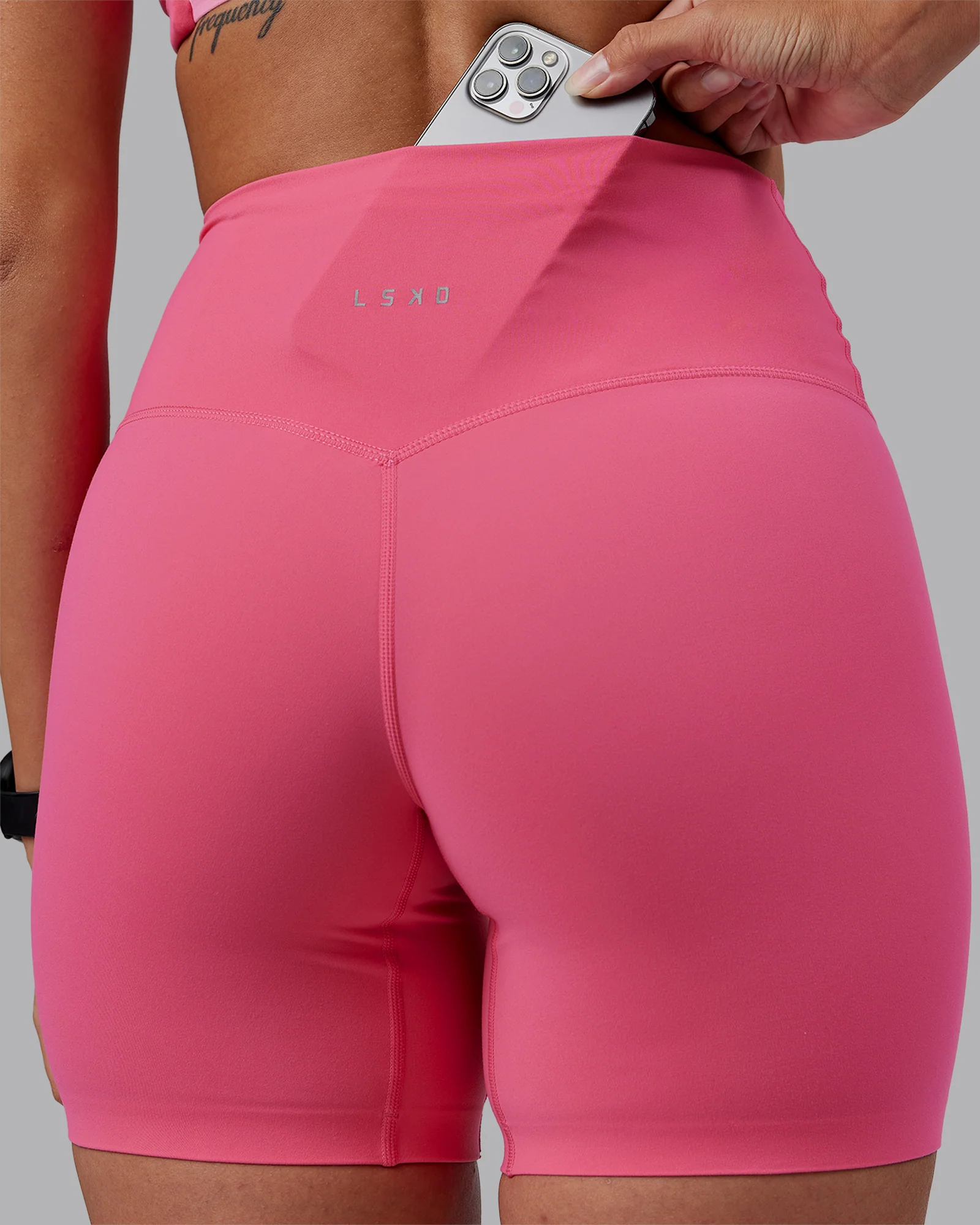 Elixir High-Rise 6" Short - Hot Pink