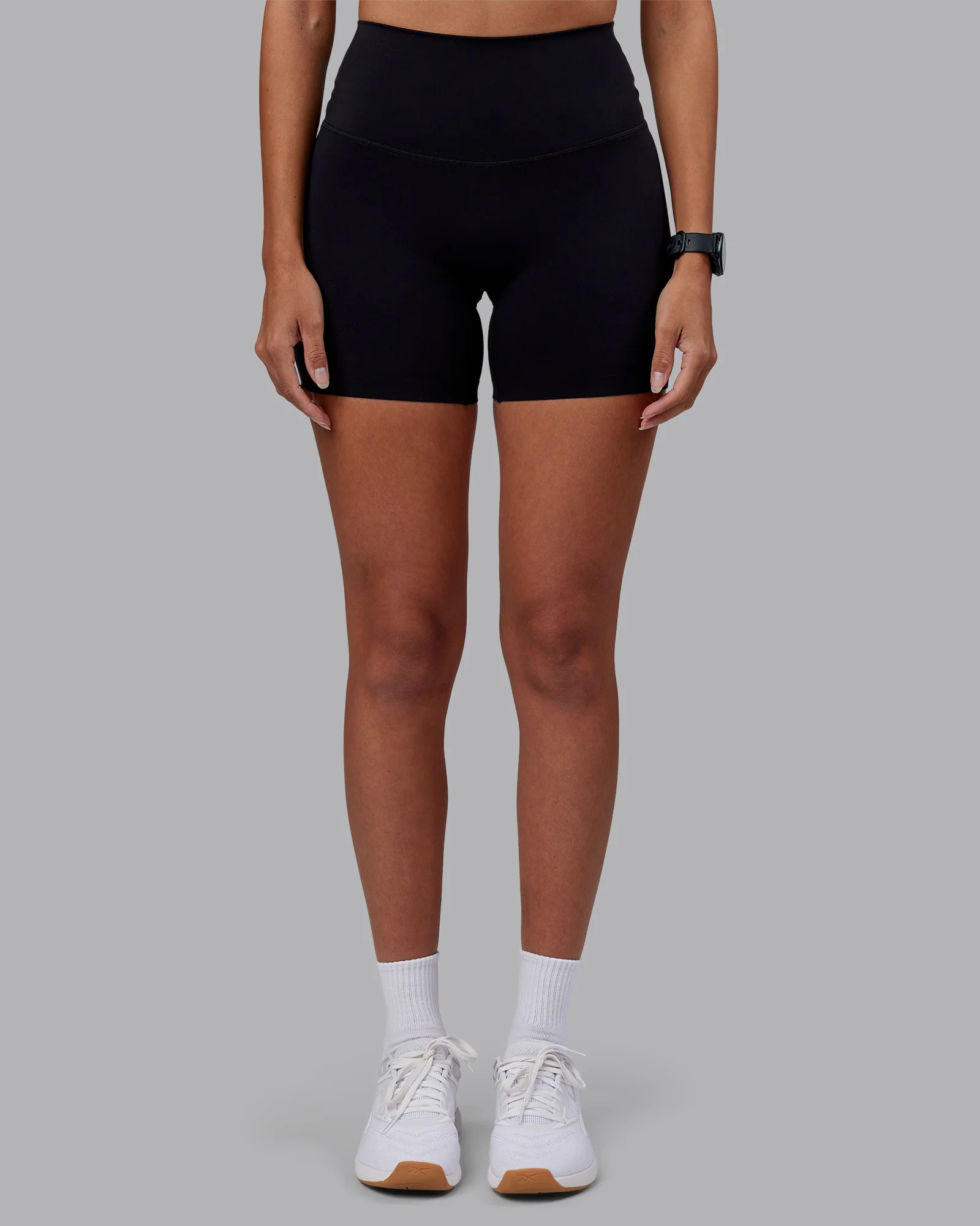 Elixir High-Rise 6" Short - Black