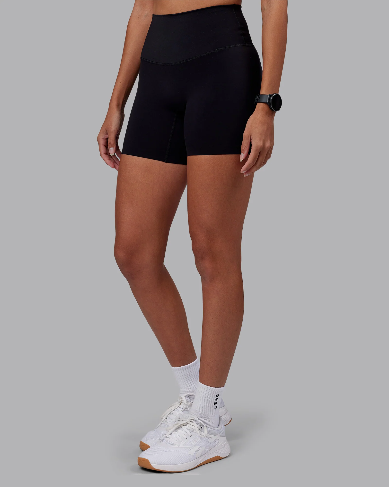 Elixir High-Rise 6" Short - Black