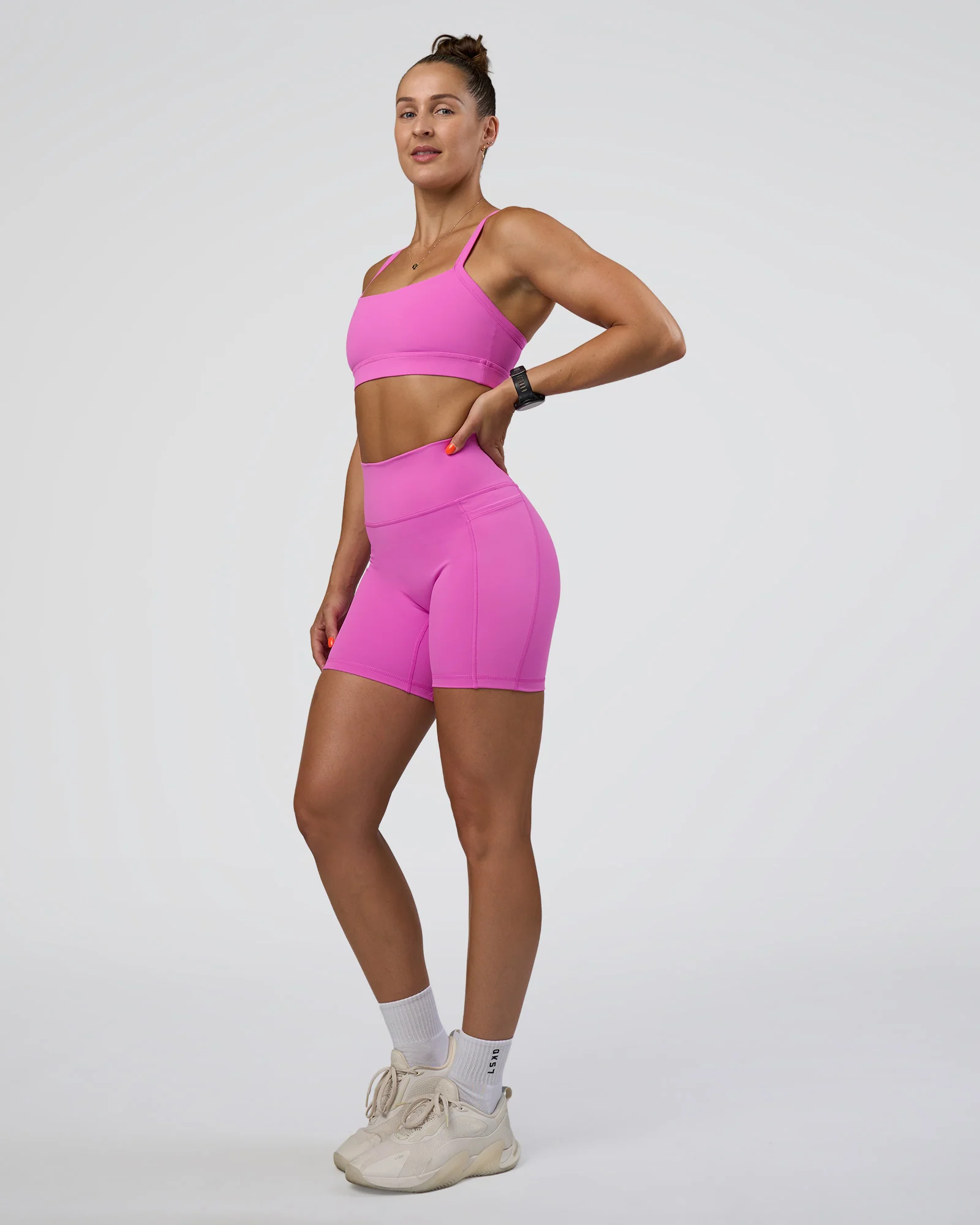 Fusion Ultra High-Rise 6" Short Pockets - Ultra Fuchsia 5 Fusion Ultra High-Rise 6" Short Pockets - Ultra Fuchsia