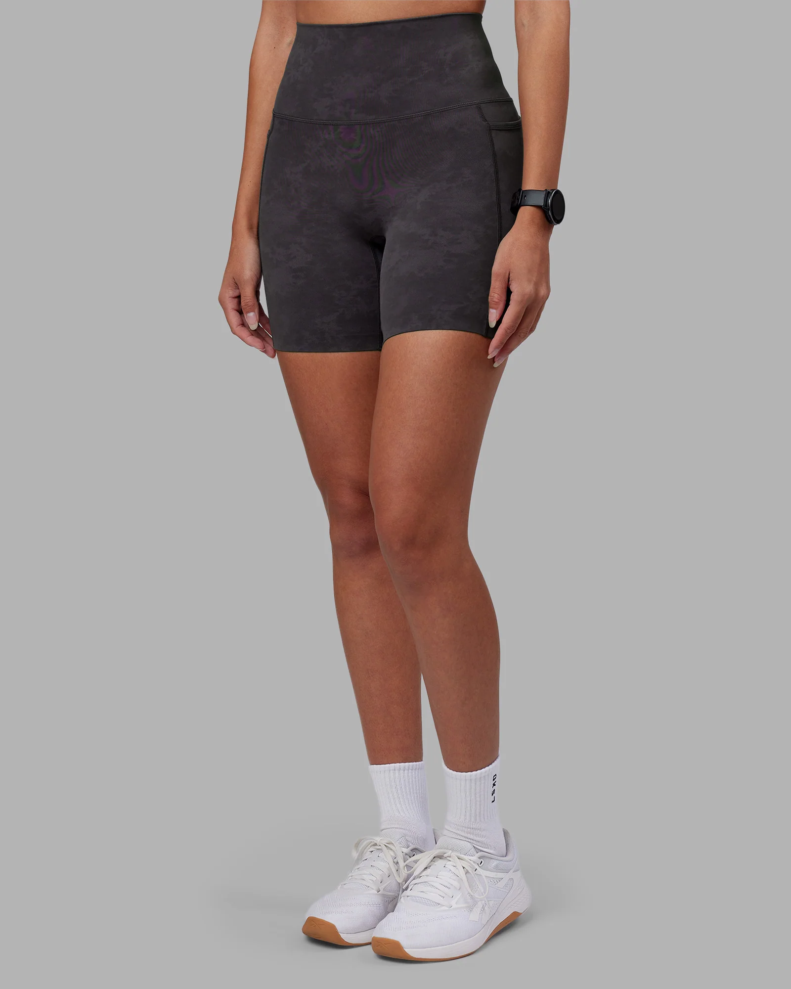 Elixir Ultra High-Rise 6" Short Pockets - Dark Storm Wash 7 Elixir Ultra High-Rise 6" Short Pockets - Dark Storm Wash