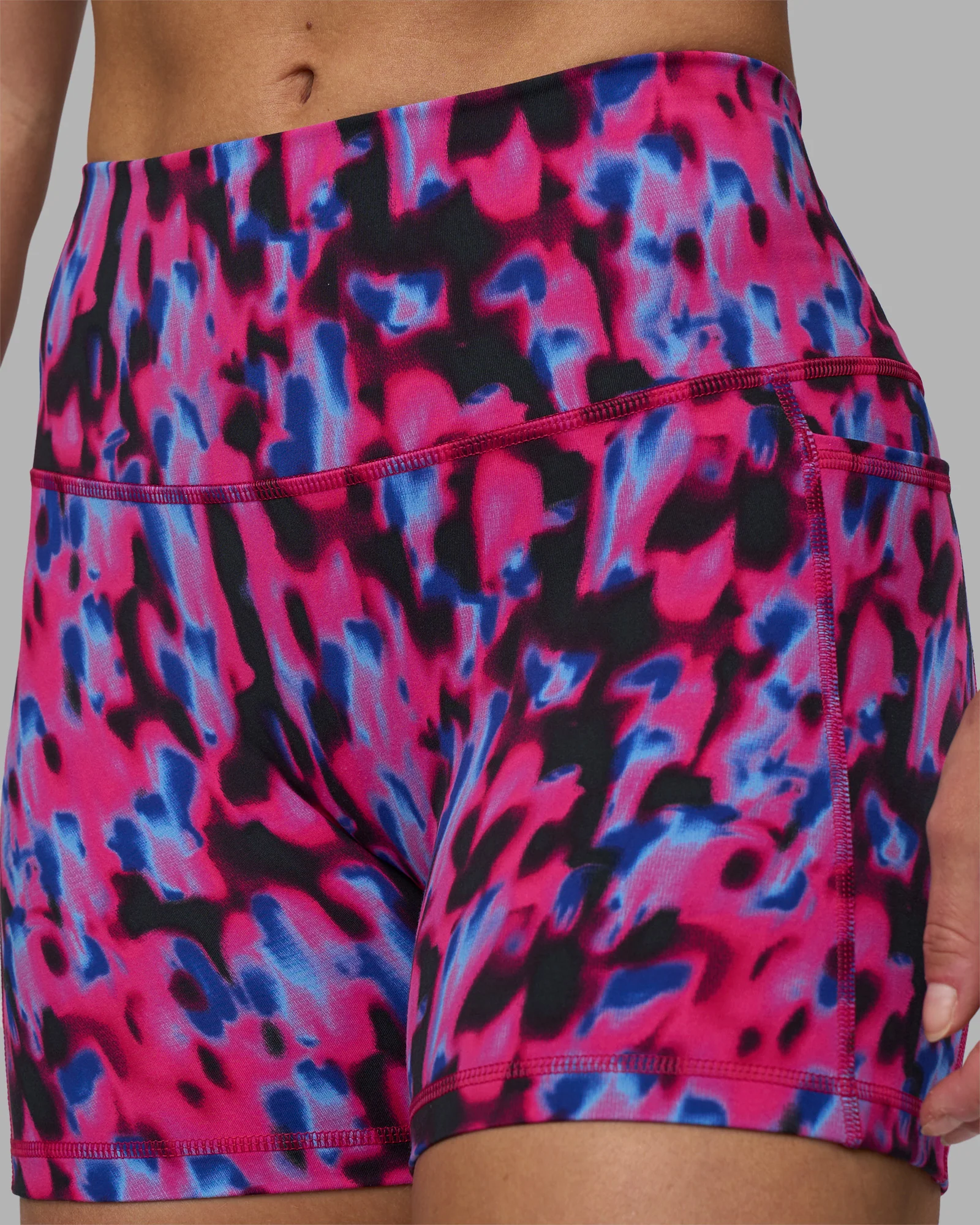 Fusion High-Rise 4" Short Pockets - Pink Luminous 7 Fusion High-Rise 4" Short Pockets - Pink Luminous