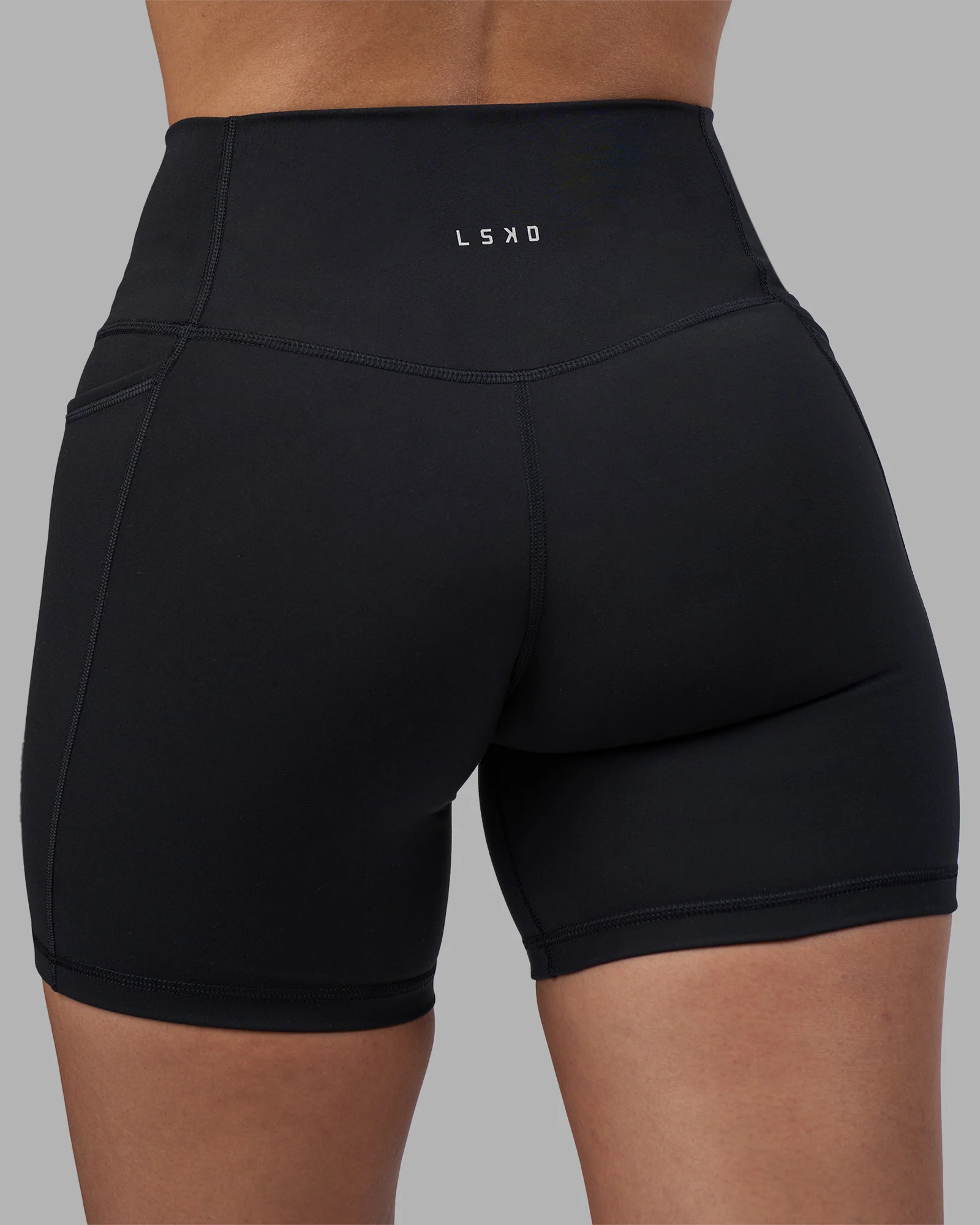 Fusion High-Rise 6" Short Pockets - Black
