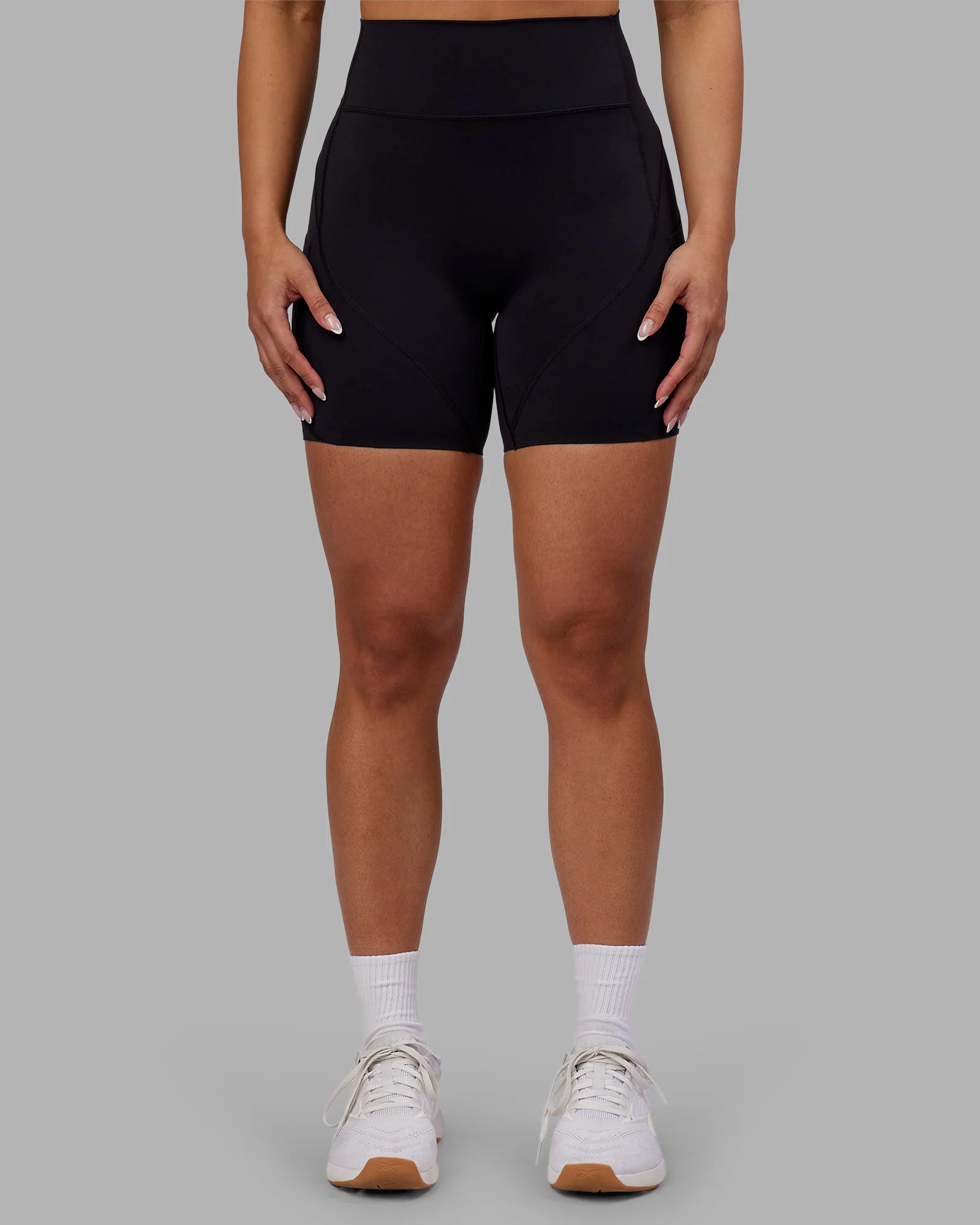 Rhythm Elixir Ultra High-Rise 6" Short Pockets - Black 4 Rhythm Elixir Ultra High-Rise 6" Short Pockets - Black