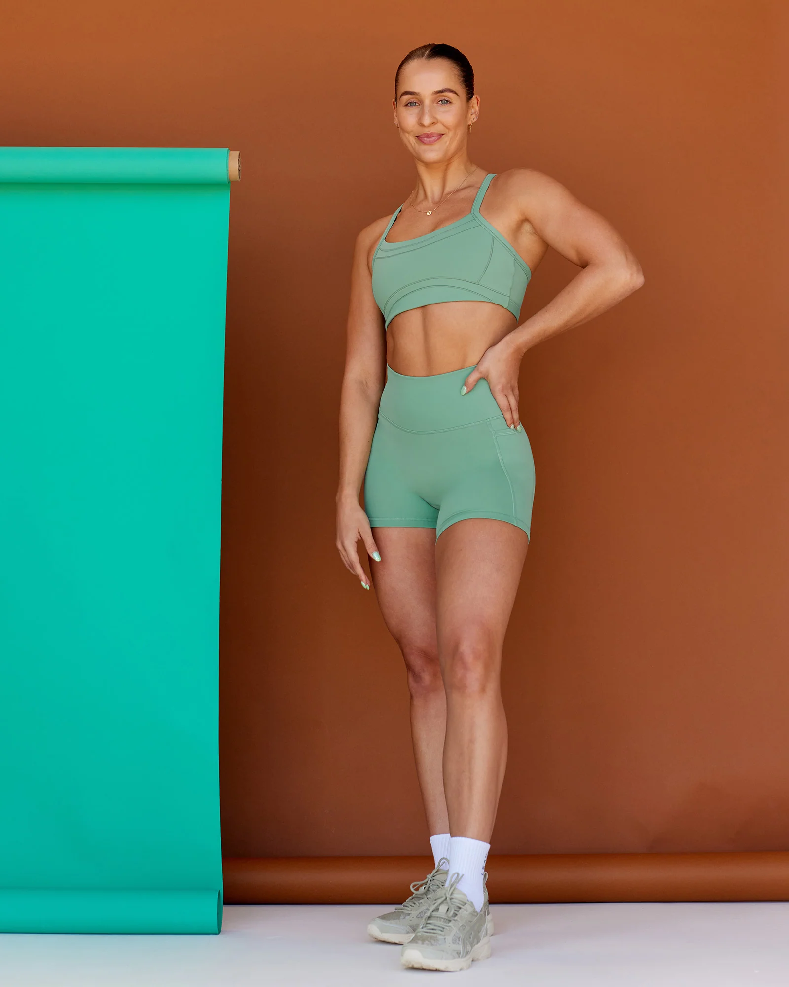 Abs Fusion High-Rise 4" Short Pockets - Matcha Green