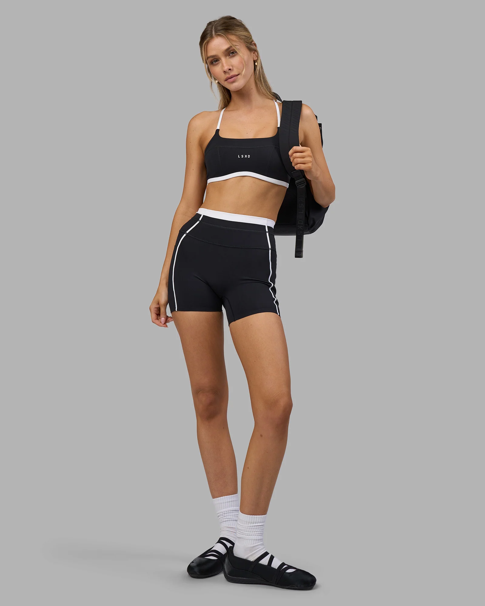 Liberate Contrast High-Rise 4" Short Pockets - Black-White