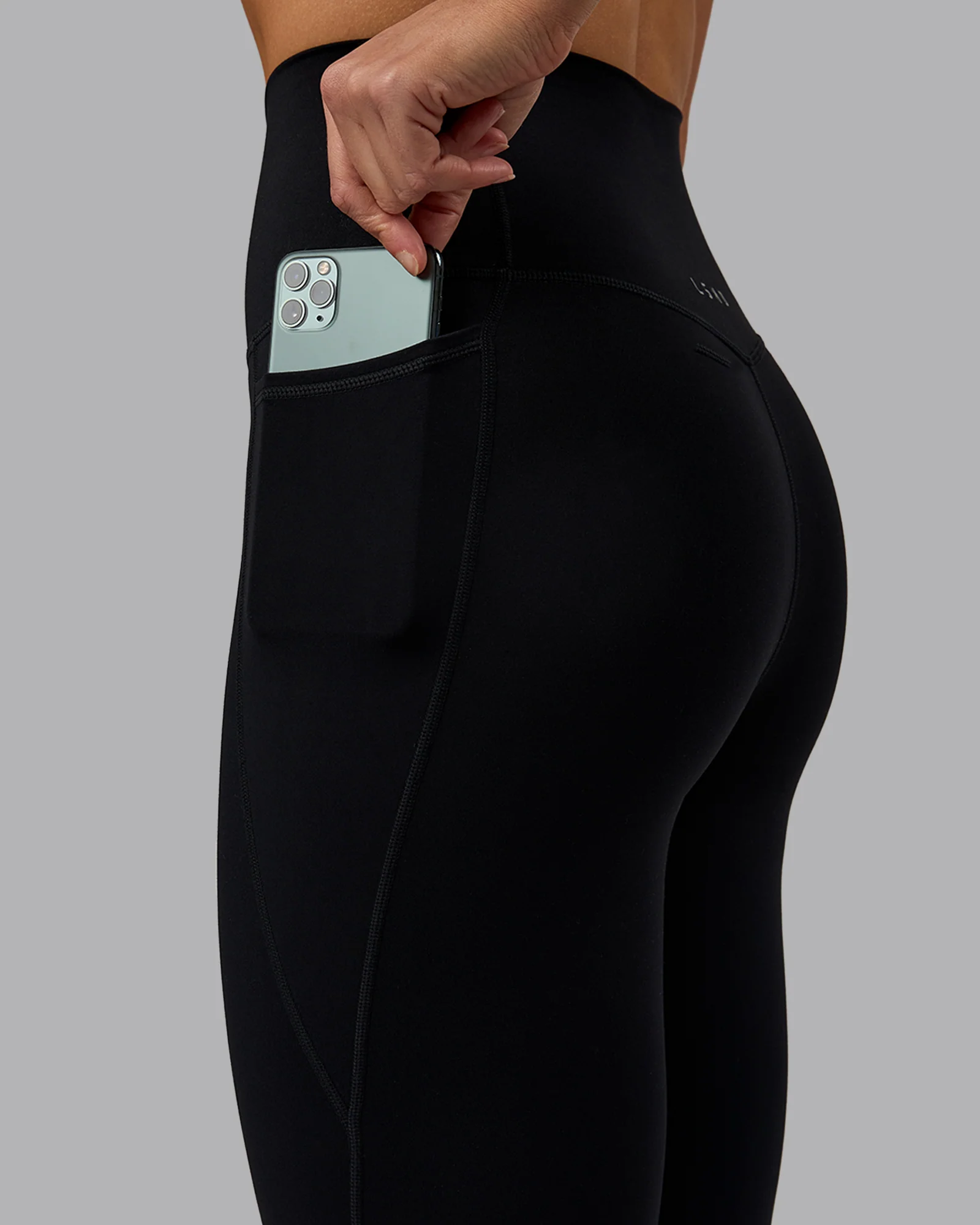 Elixir Ultra High-Rise 3/4 Legging Pockets - Black