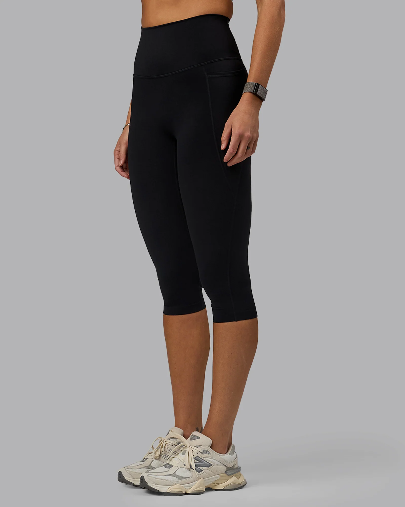 Elixir Ultra High-Rise 3/4 Legging Pockets - Black