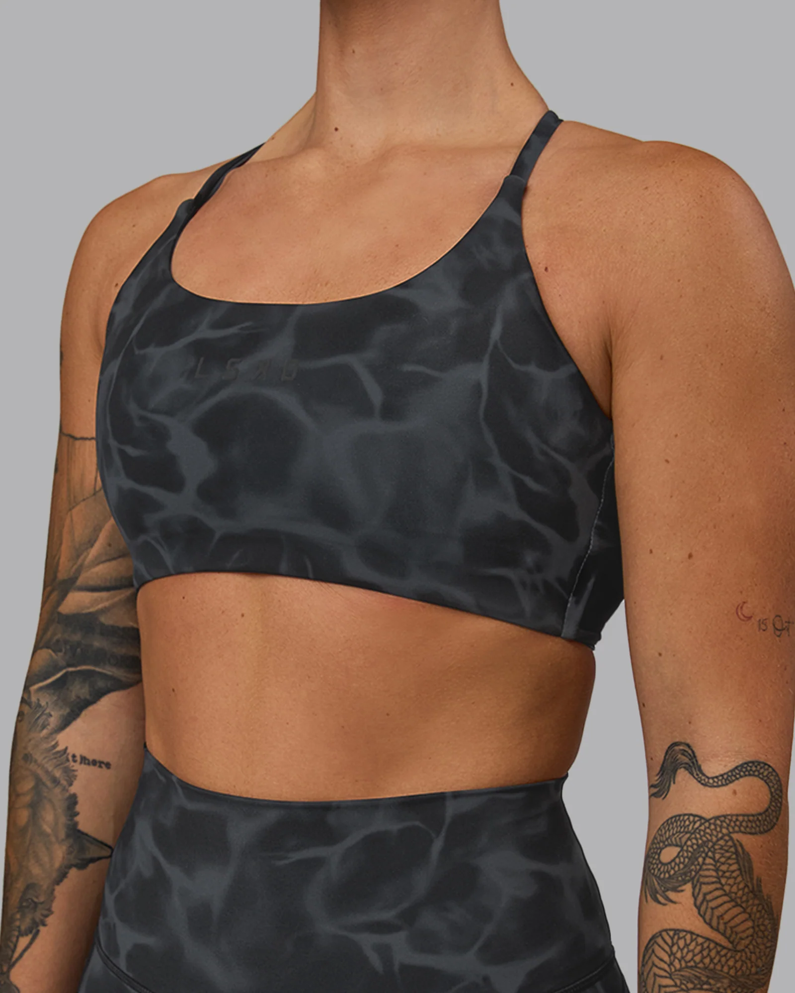 Twist Sports Bra - Tranquil-Black 4 Twist Sports Bra - Tranquil-Black