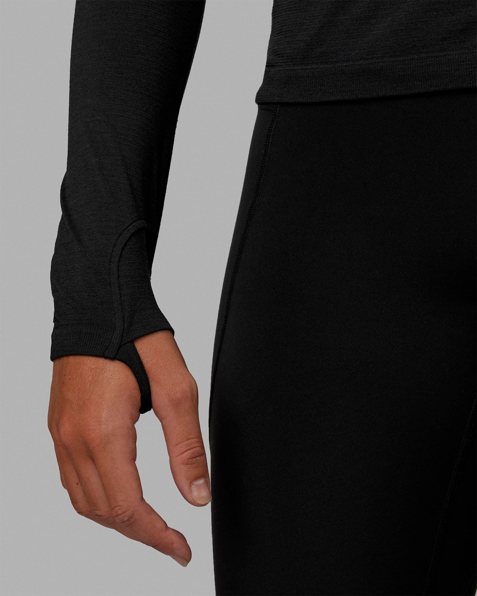 AeroFLX+ Seamless Long Sleeve Tee - Black Marl