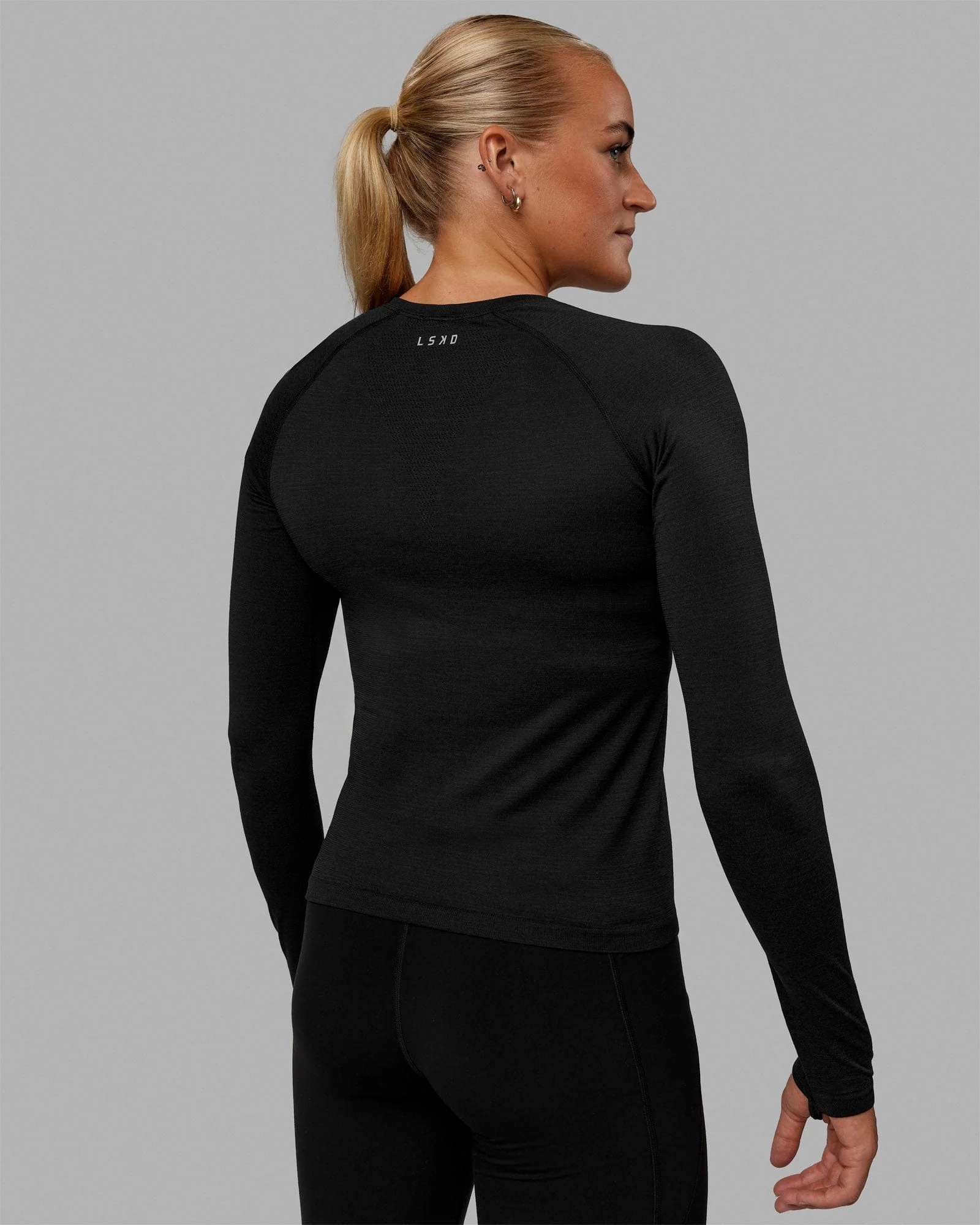 AeroFLX+ Seamless Long Sleeve Tee - Black Marl