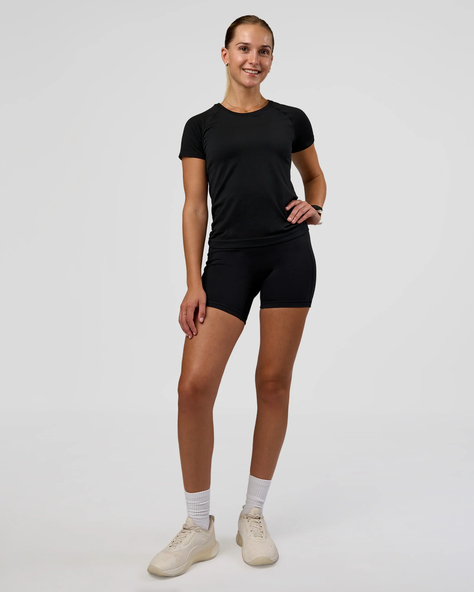 AeroFLX+ Seamless Tee - Black/Black