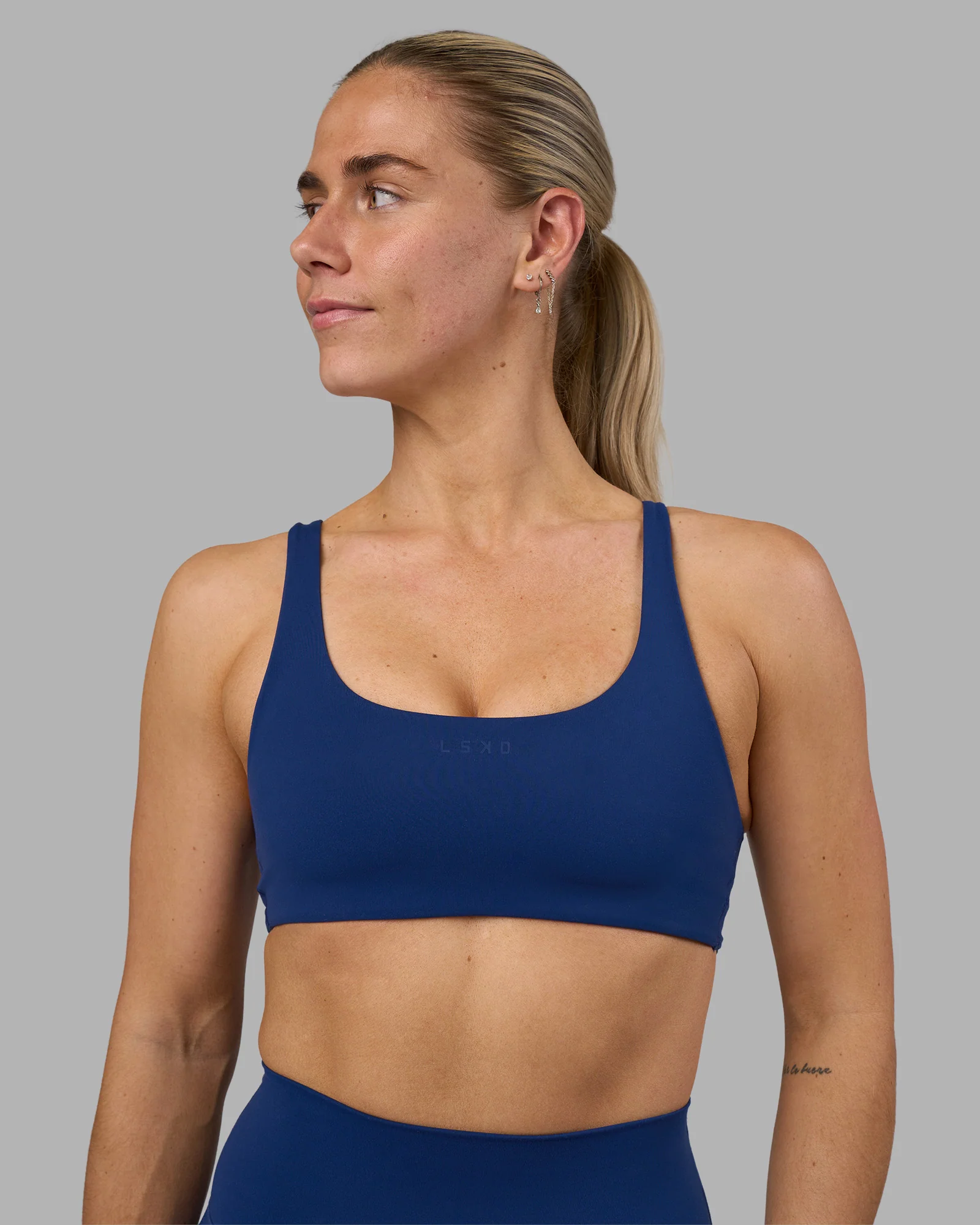 Impulse Reversible Sports Bra - Midnight Blue 8 Impulse Reversible Sports Bra - Midnight Blue