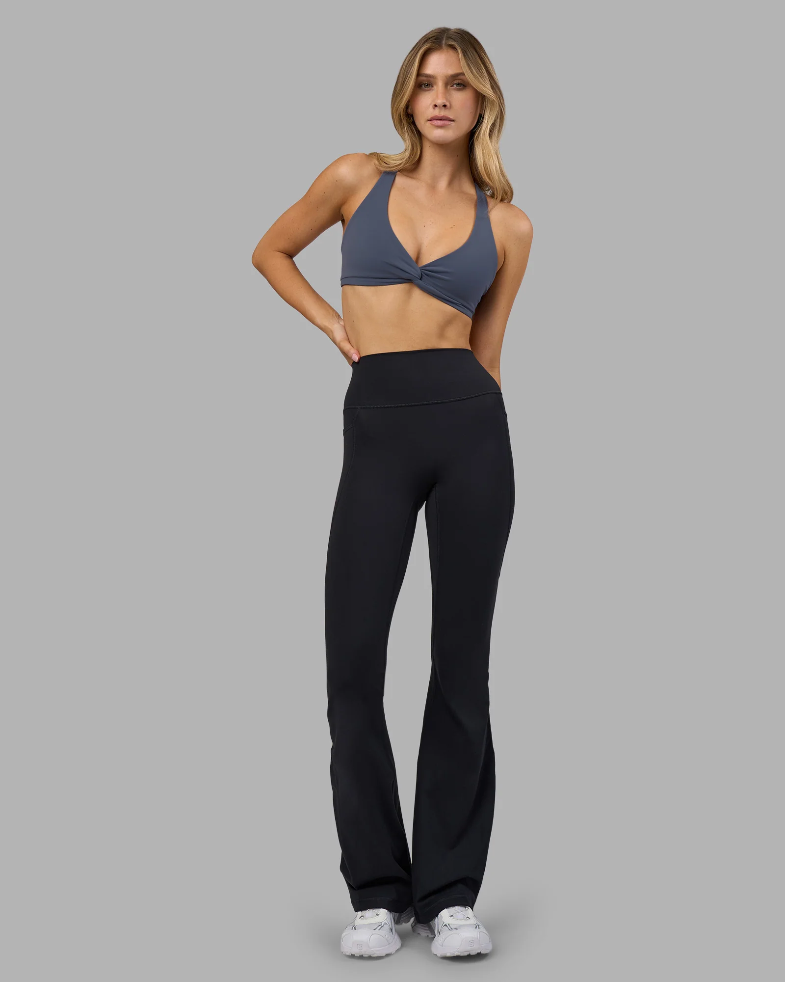 Aspire Twist Sports Bra - Night Shadow