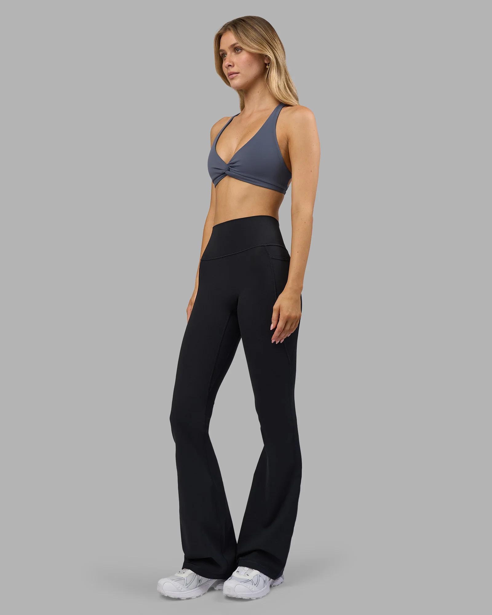 Aspire Twist Sports Bra - Night Shadow