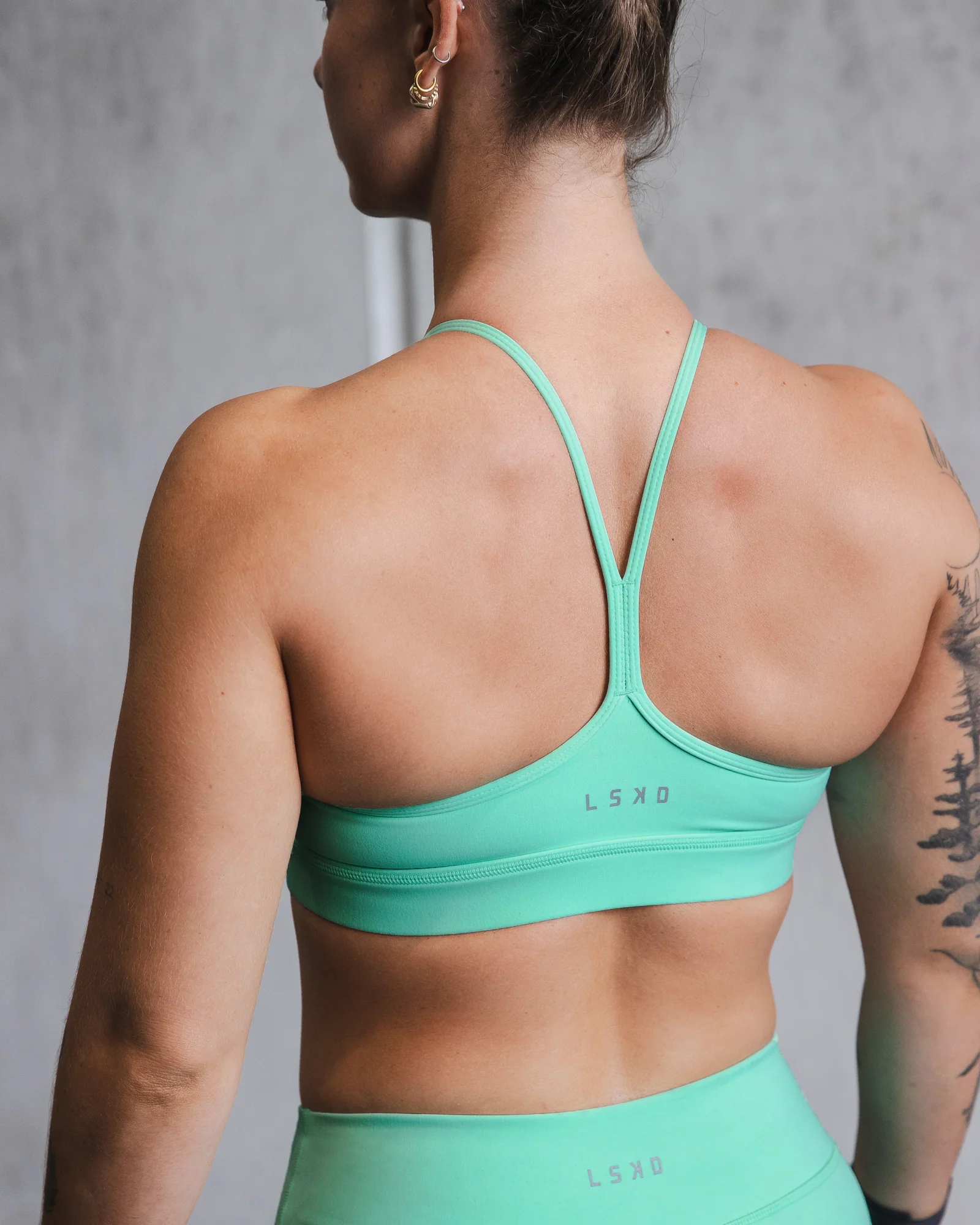 Lift High Neck Sports Bra - Cockatoo 6 Lift High Neck Sports Bra - Cockatoo