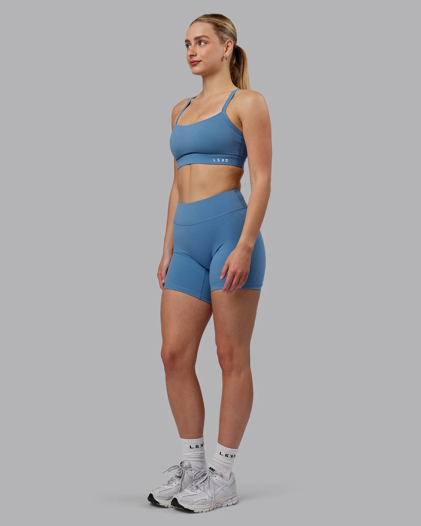 Momentum Sports Bra (D/DD/E) - Elemental Blue 4 Momentum Sports Bra (D/DD/E) - Elemental Blue