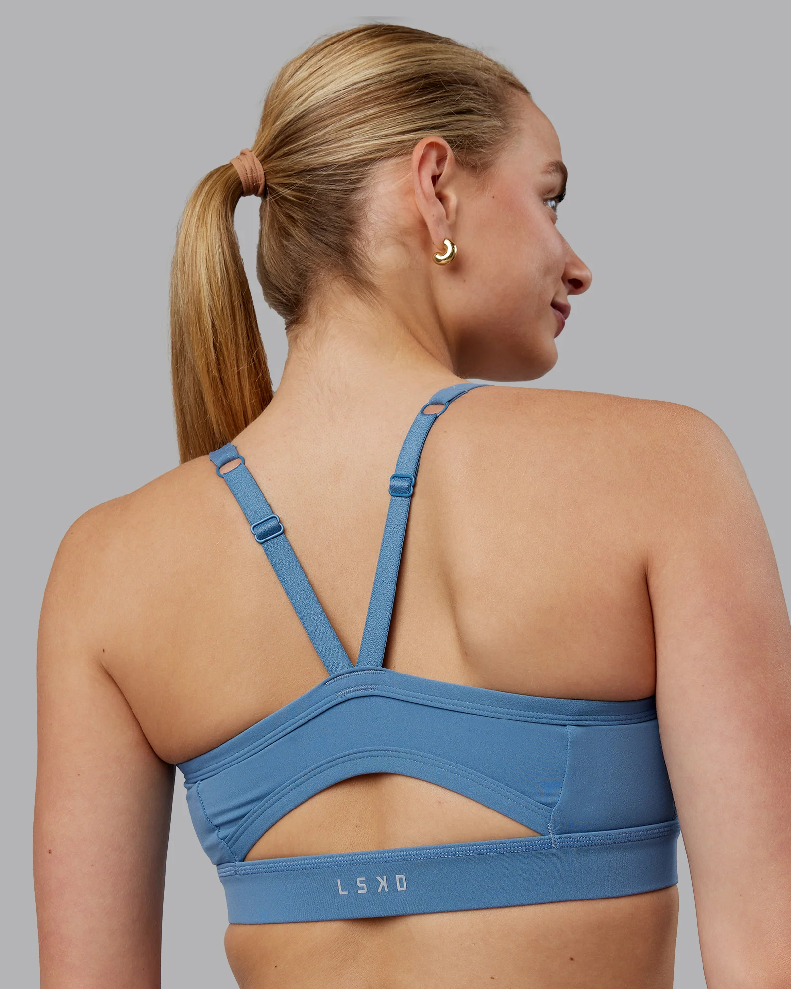Momentum Sports Bra (D/DD/E) - Elemental Blue 7 Momentum Sports Bra (D/DD/E) - Elemental Blue