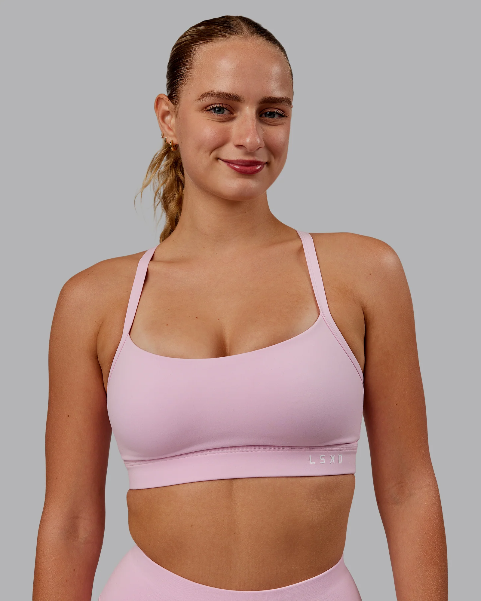 Momentum Sports Bra D/DD/E - Marshmallow 1 Momentum Sports Bra D/DD/E - Marshmallow