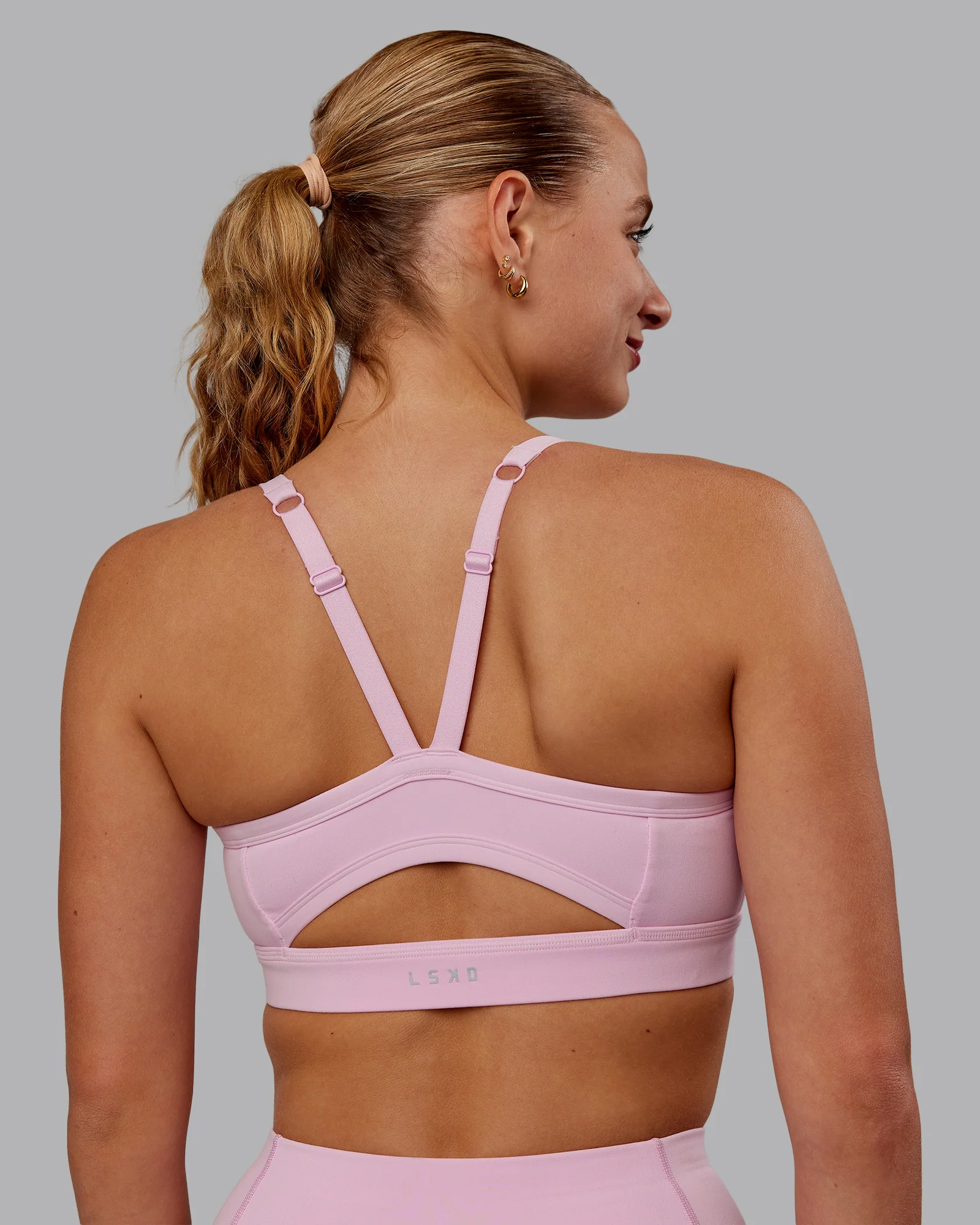 Momentum Sports Bra D/DD/E - Marshmallow 2 Momentum Sports Bra D/DD/E - Marshmallow