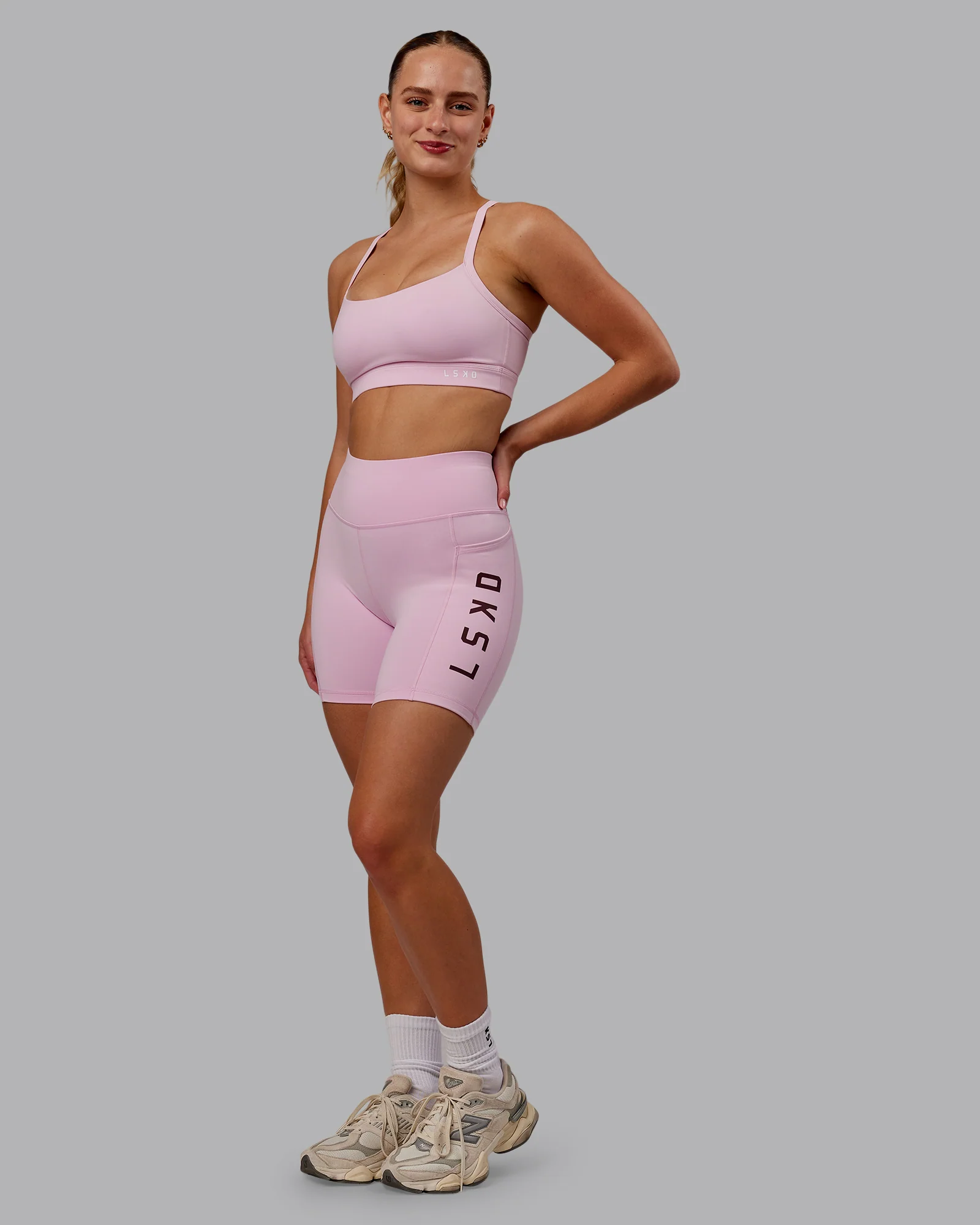 Momentum Sports Bra D/DD/E - Marshmallow 3 Momentum Sports Bra D/DD/E - Marshmallow