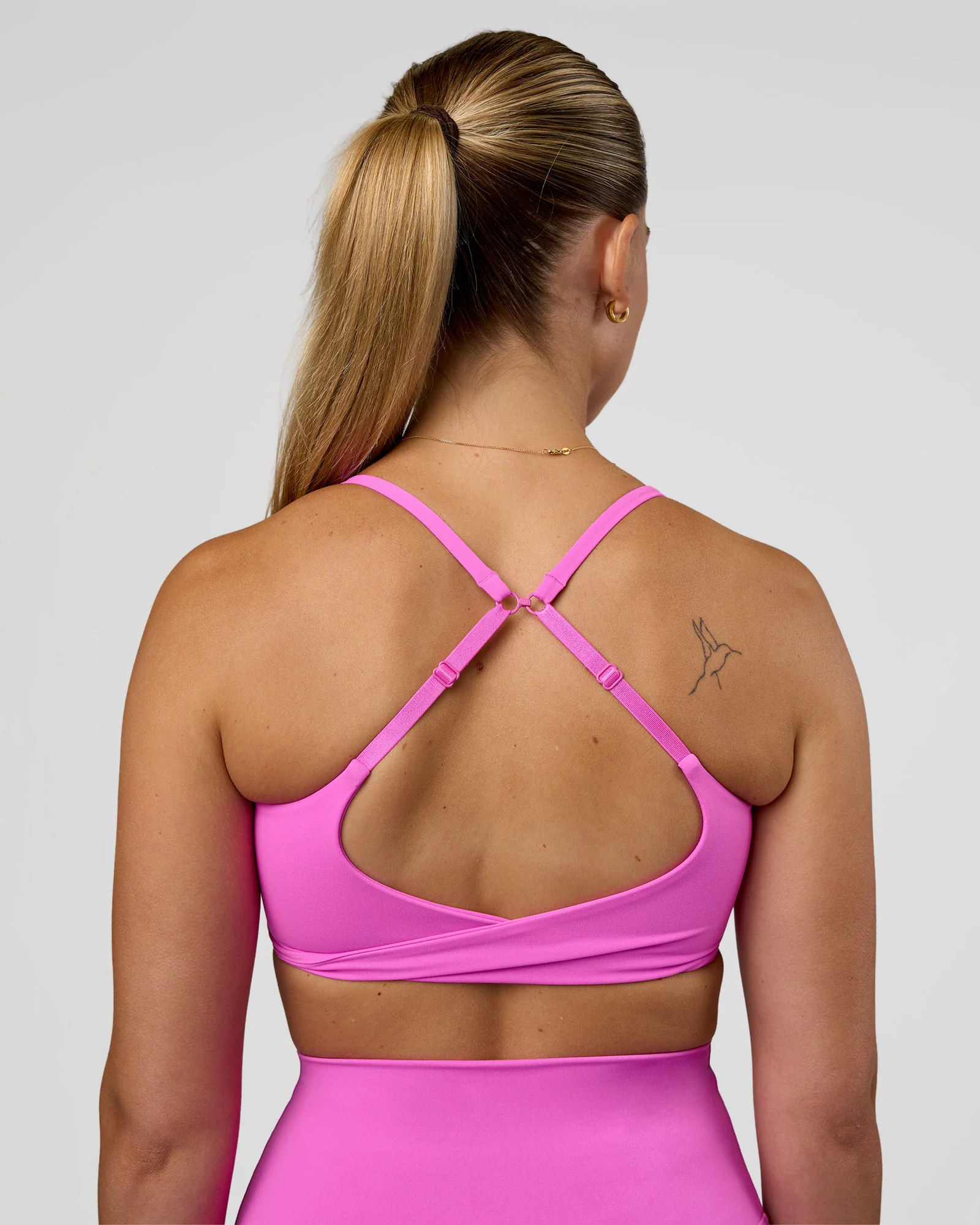Twist Sports Bra - Ultra Fuchsia